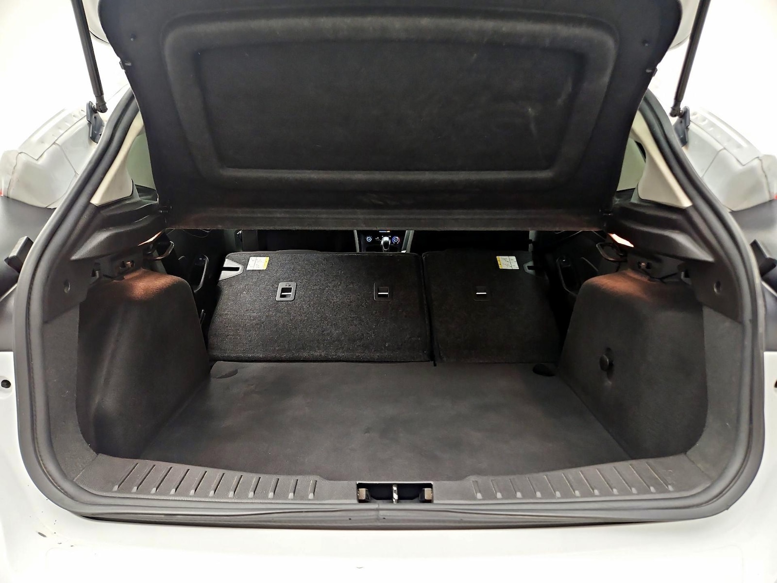 2016 Ford Focus SE - Photo 22