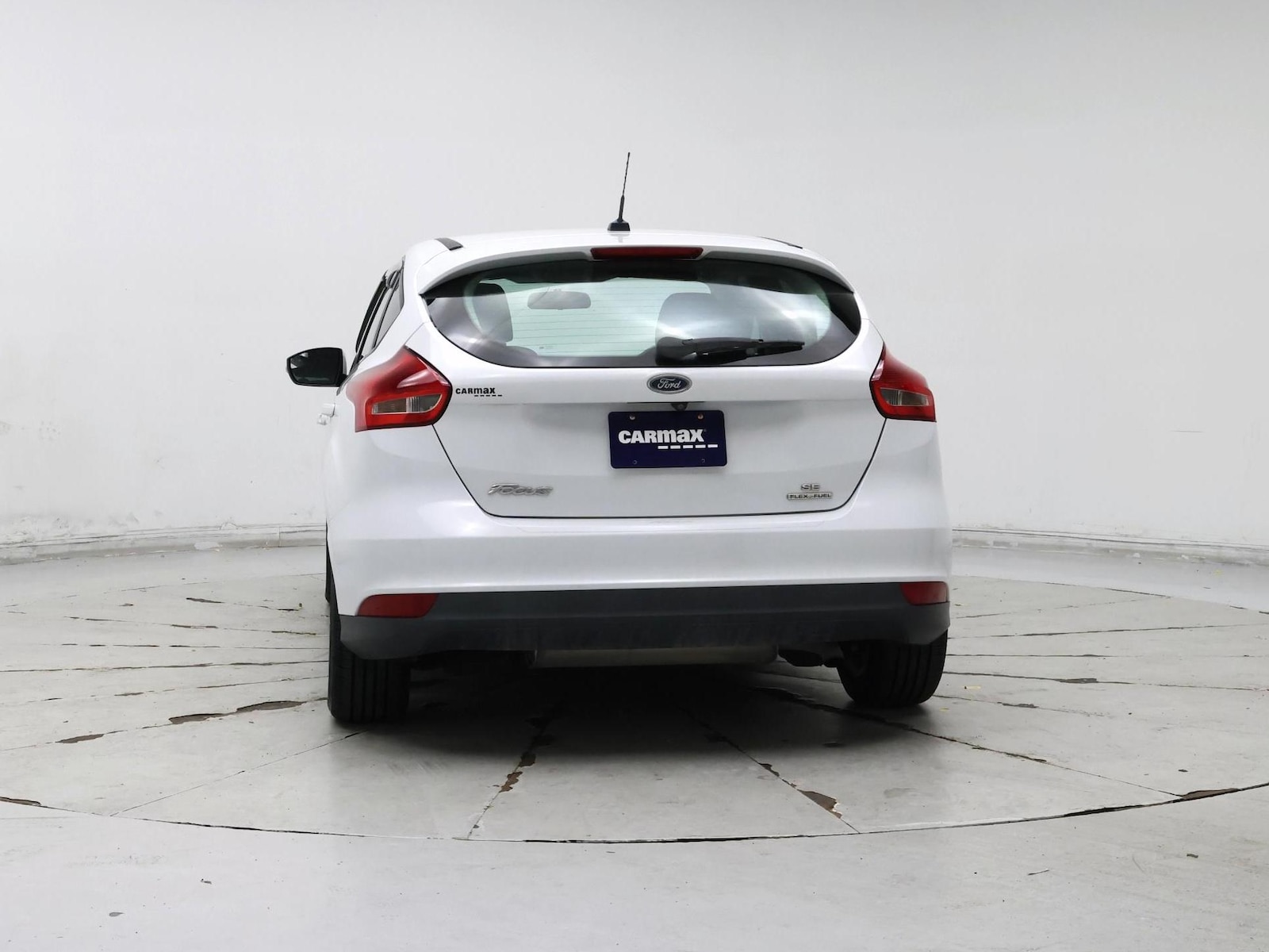 2016 Ford Focus SE - Photo 7