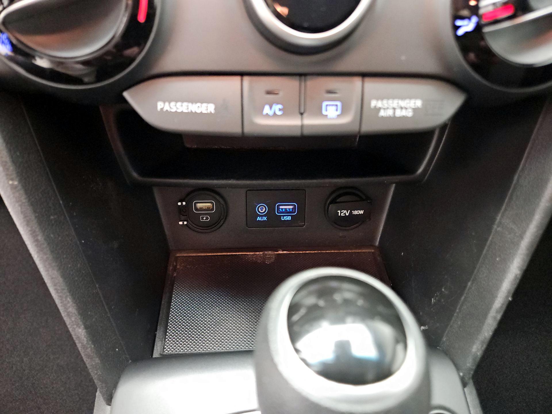 Thumbnail: 2019 Hyundai Kona - 18