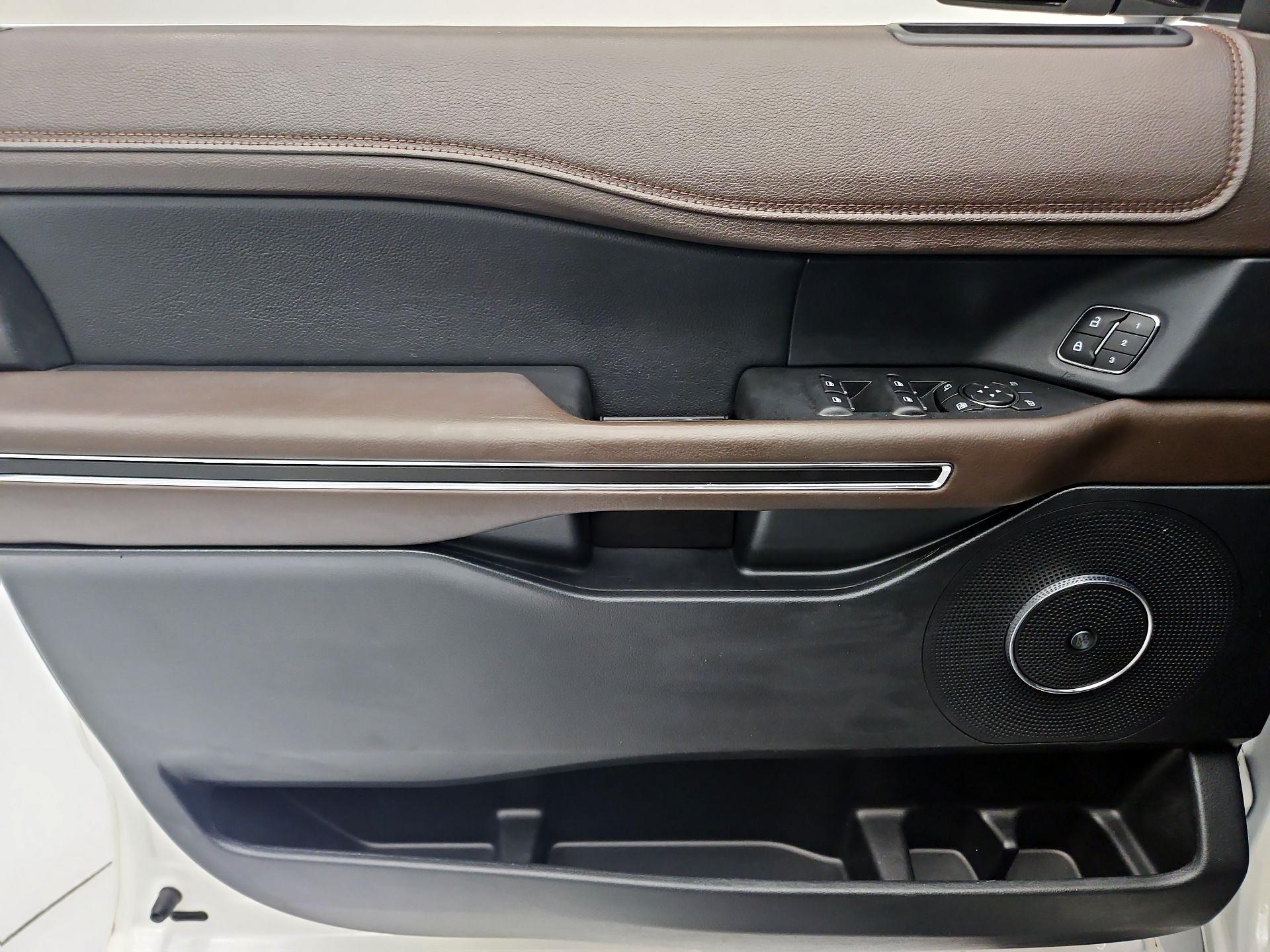 Thumbnail: 2021 Ford Expedition - 12