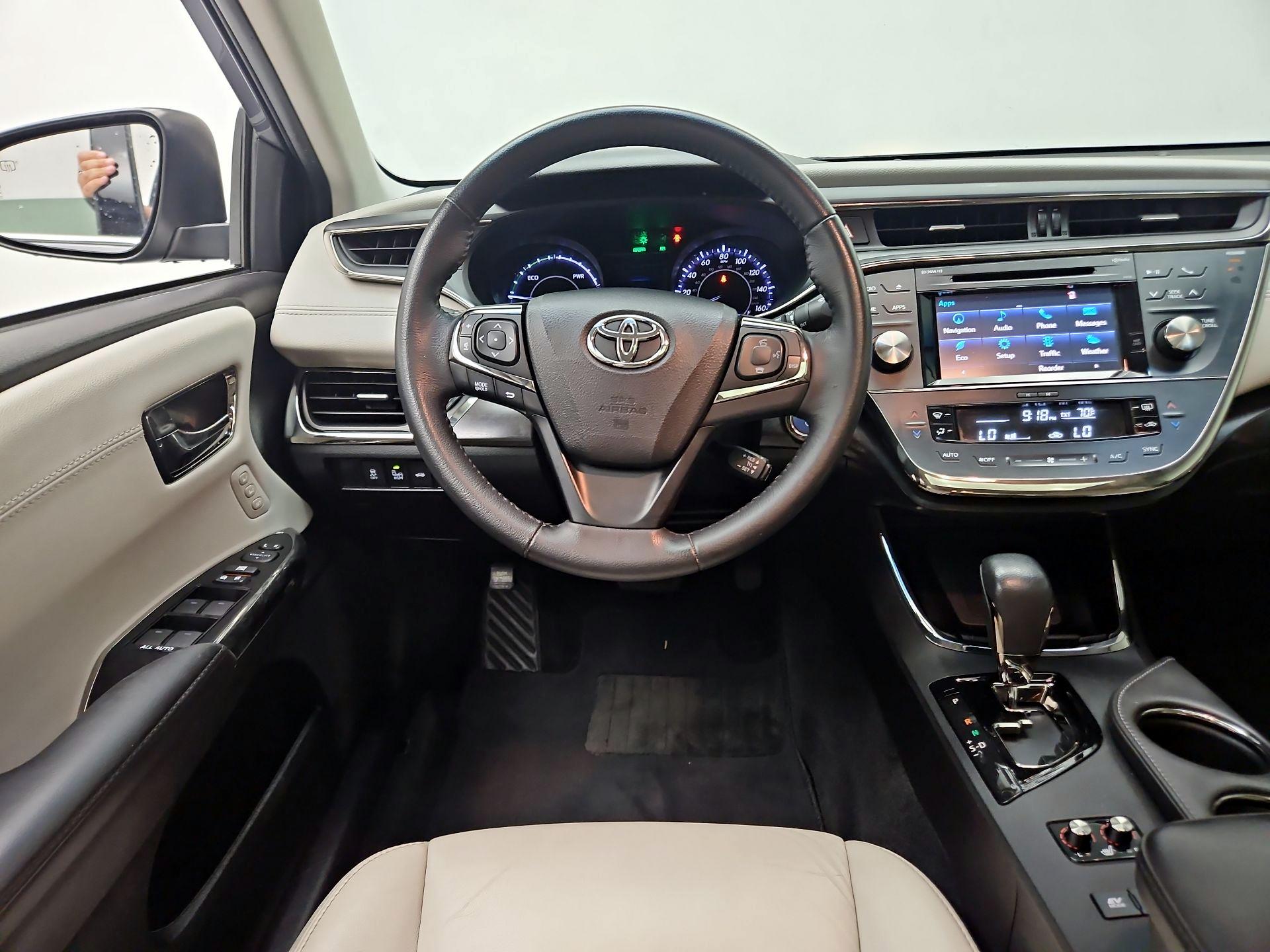 Thumbnail: 2016 Toyota Avalon - 10
