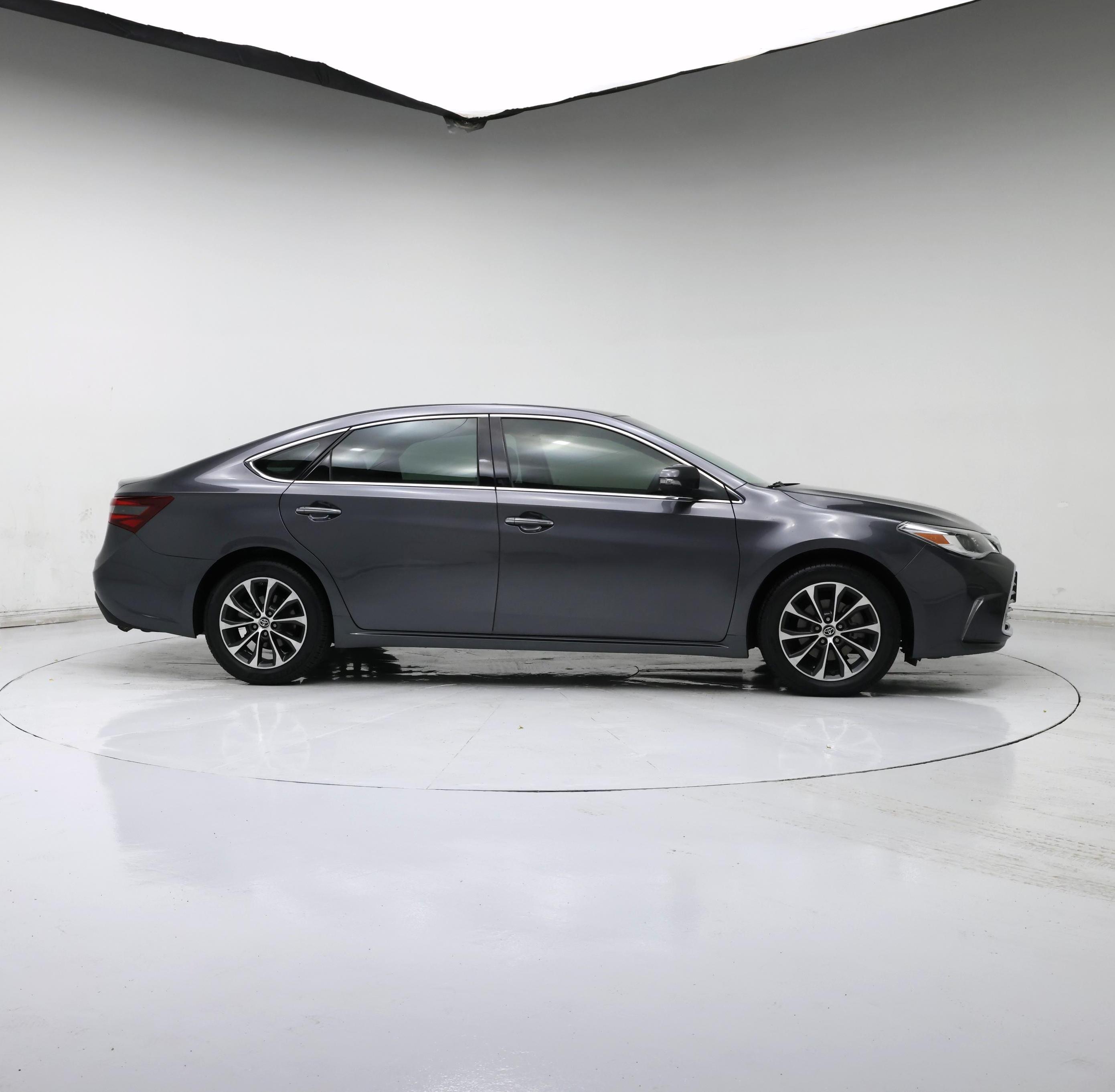 Thumbnail: 2016 Toyota Avalon - 7