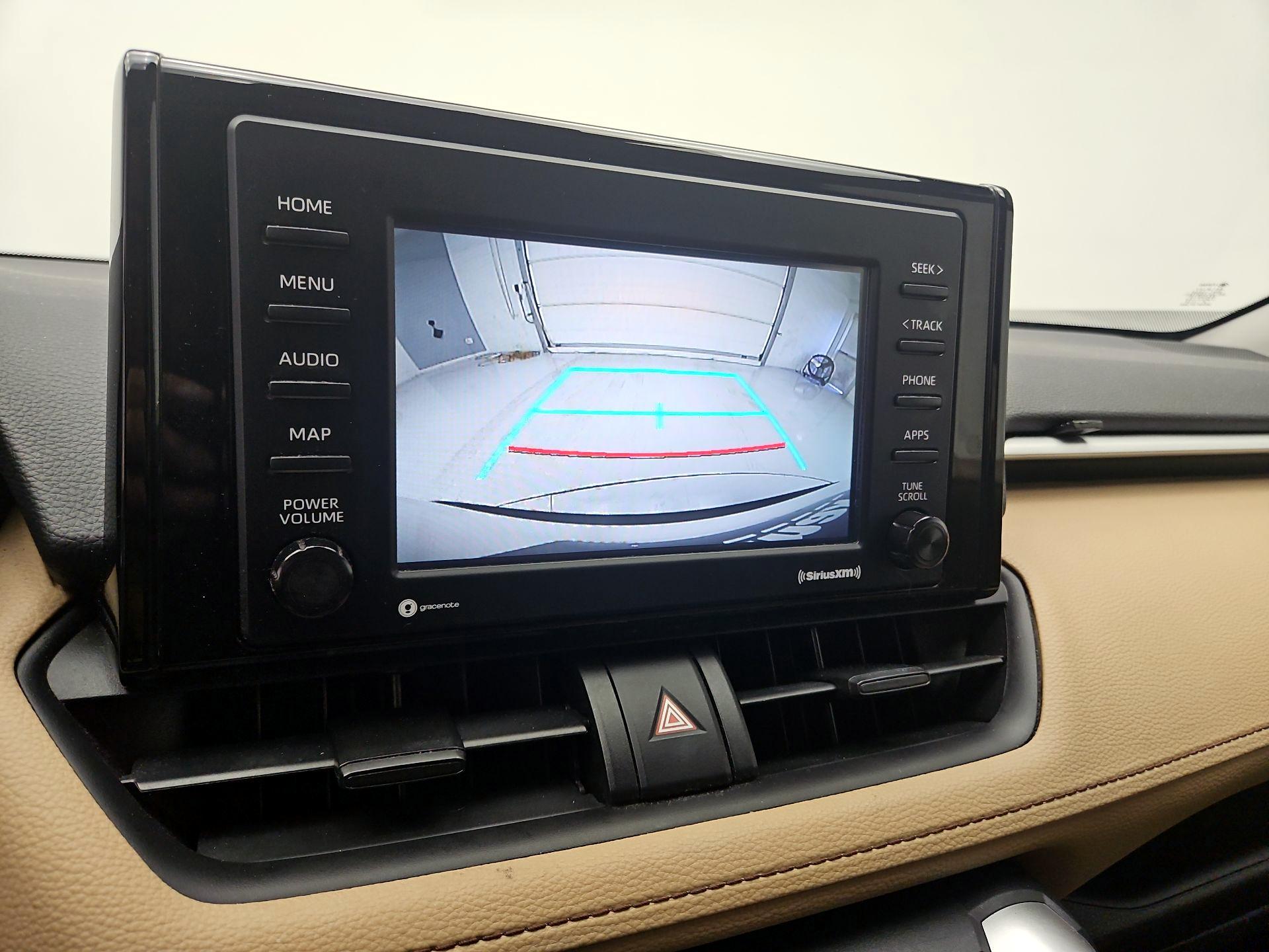 Thumbnail: 2020 Toyota RAV4 - 14