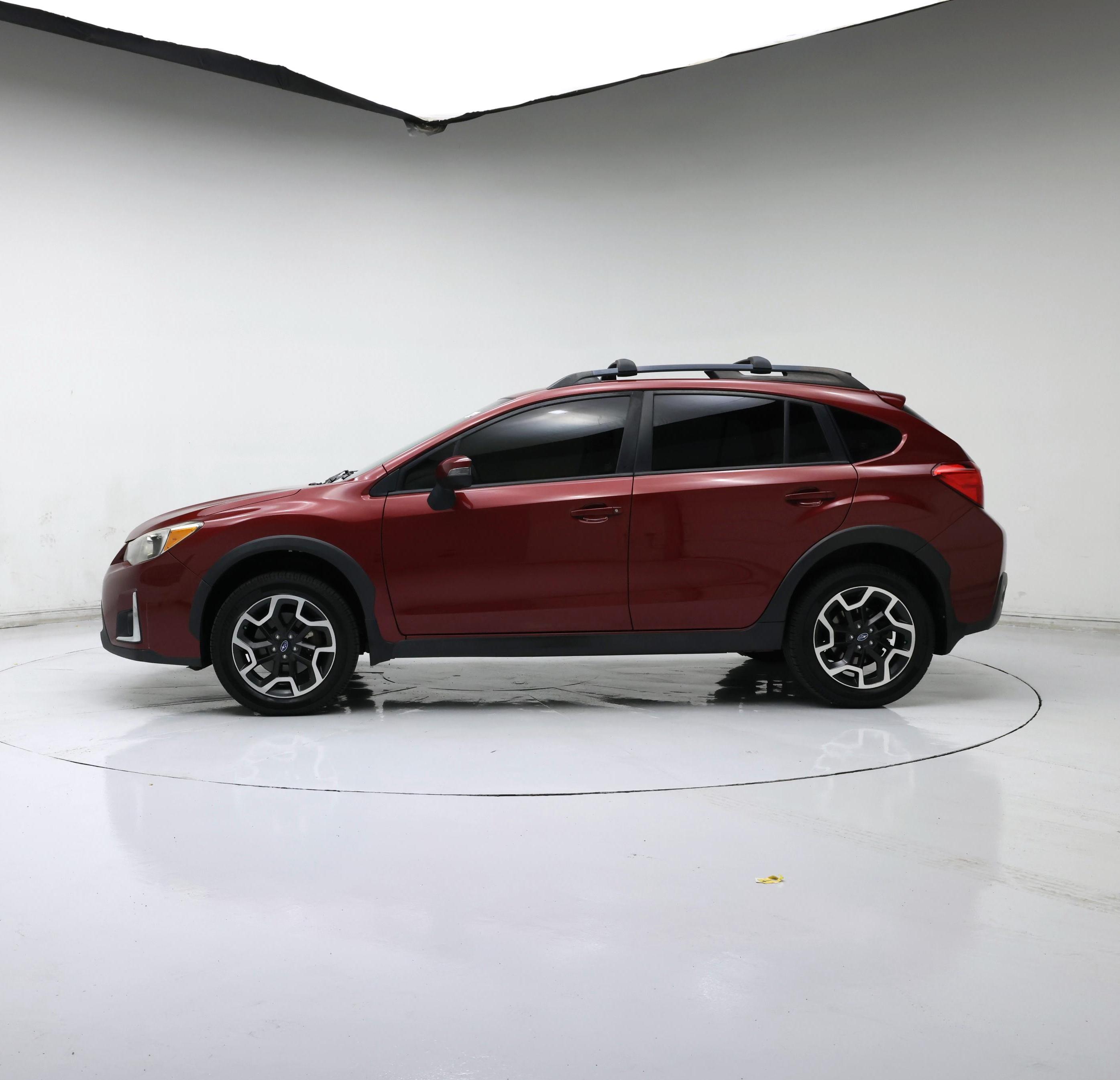 Thumbnail: 2017 Subaru Crosstrek - 3