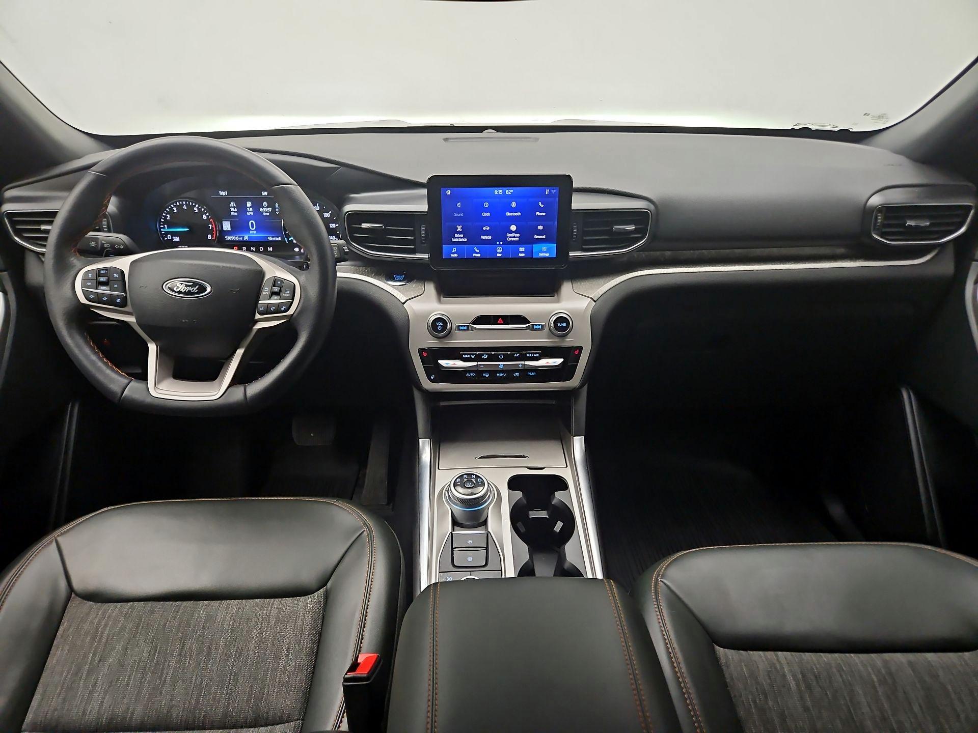 Thumbnail: 2023 Ford Explorer - 9