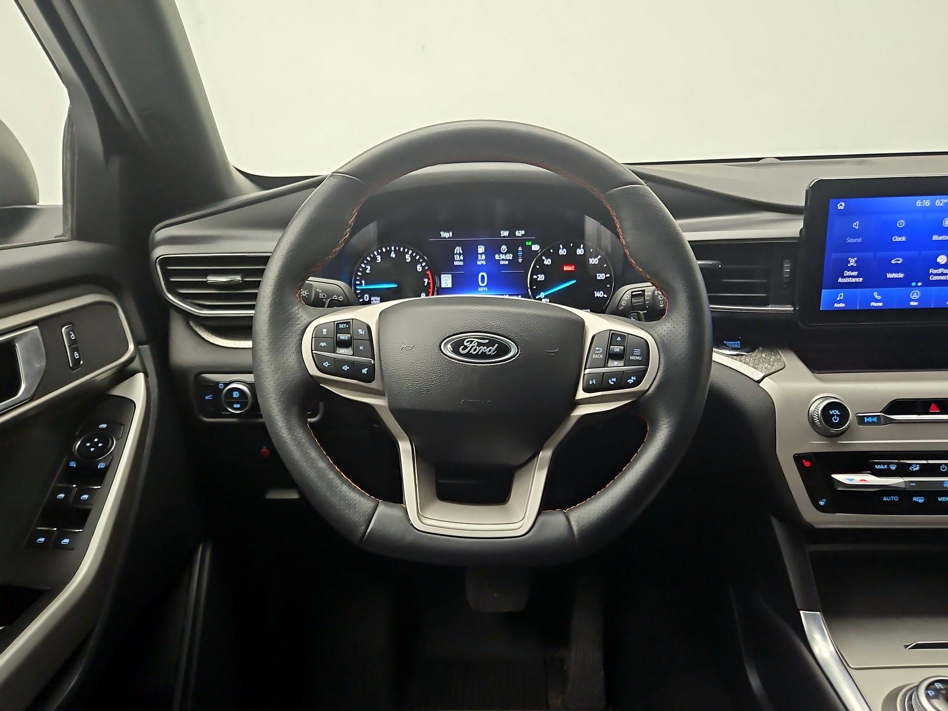 Thumbnail: 2023 Ford Explorer - 10
