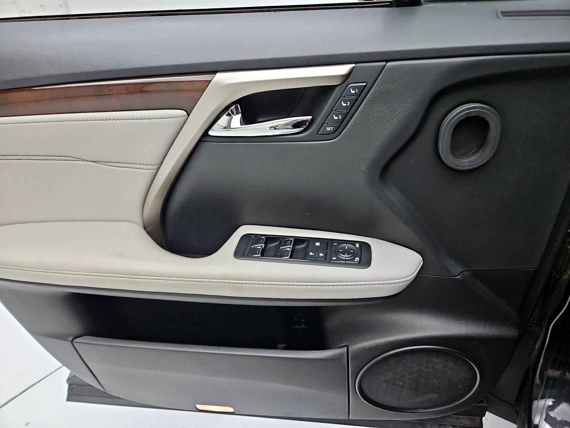 Thumbnail: 2016 Lexus RX - 12
