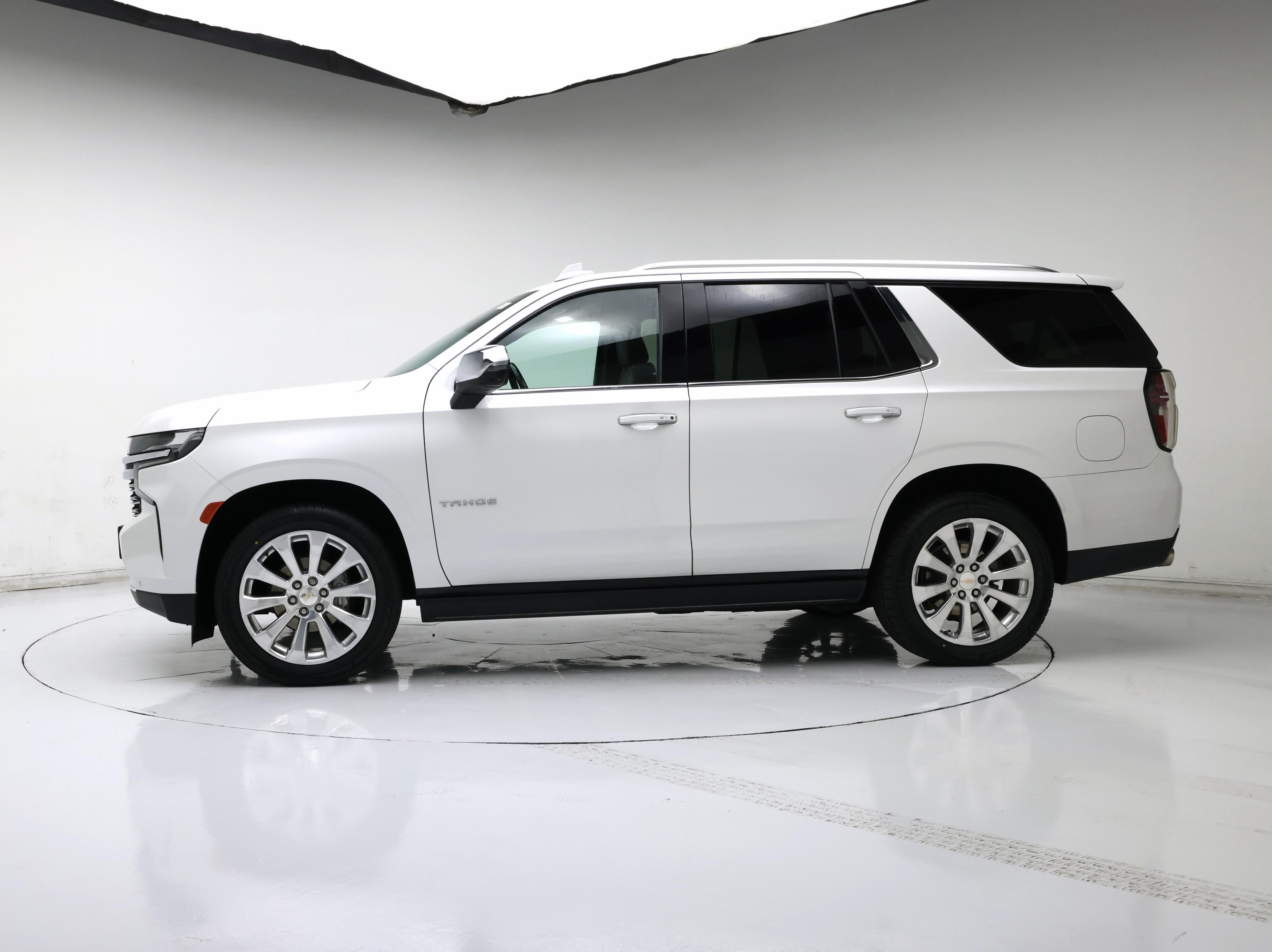Thumbnail: 2021 Chevrolet Tahoe - 3