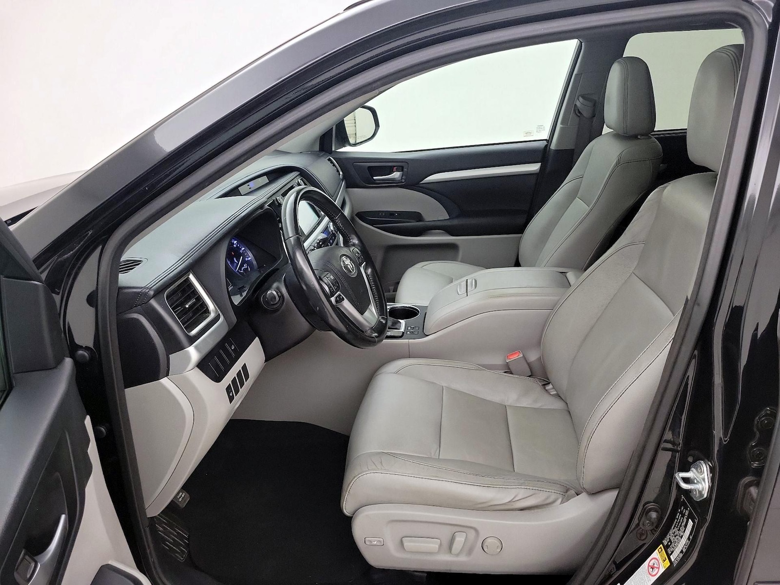 2016 Toyota Highlander XLE - Photo 12