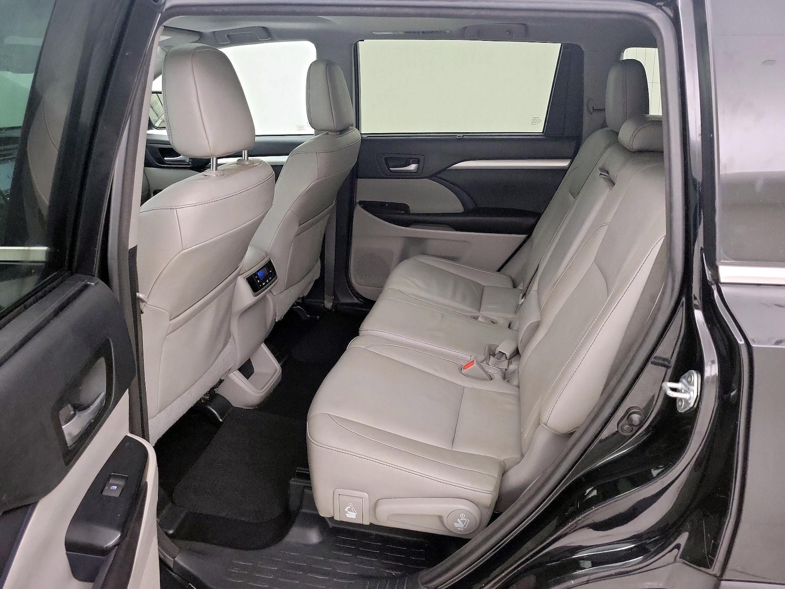 2016 Toyota Highlander XLE - Photo 22