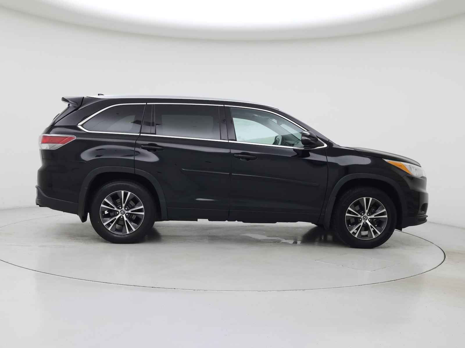 2016 Toyota Highlander XLE - Photo 8