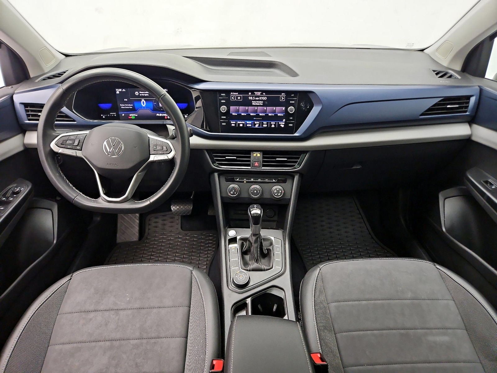 2022 Volkswagen Taos SE - Photo 10