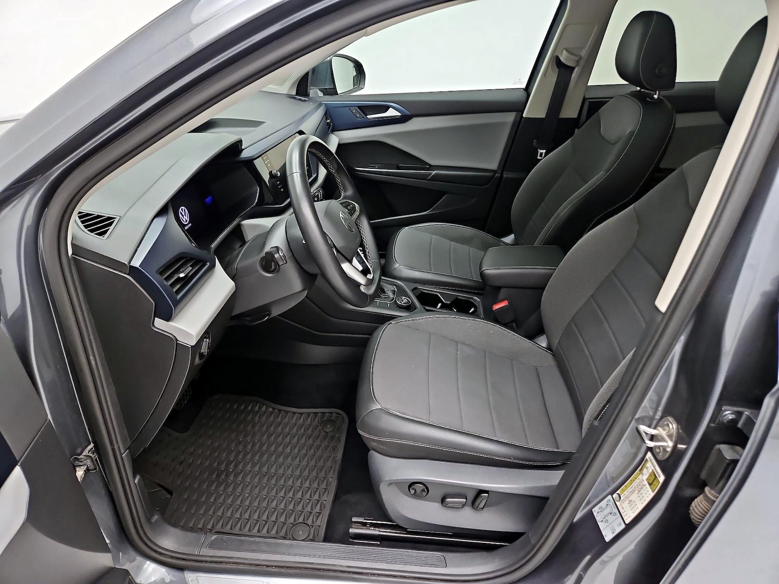 2022 Volkswagen Taos SE - Photo 12