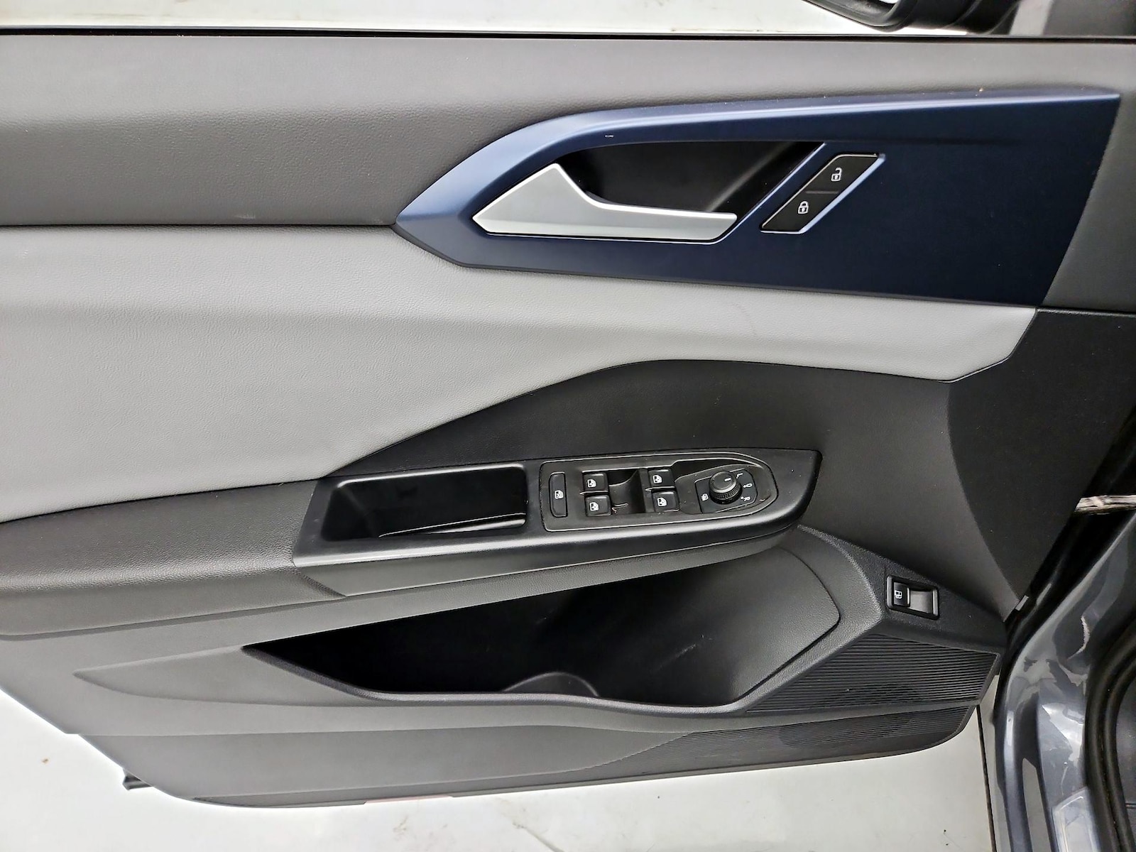 2022 Volkswagen Taos SE - Photo 13