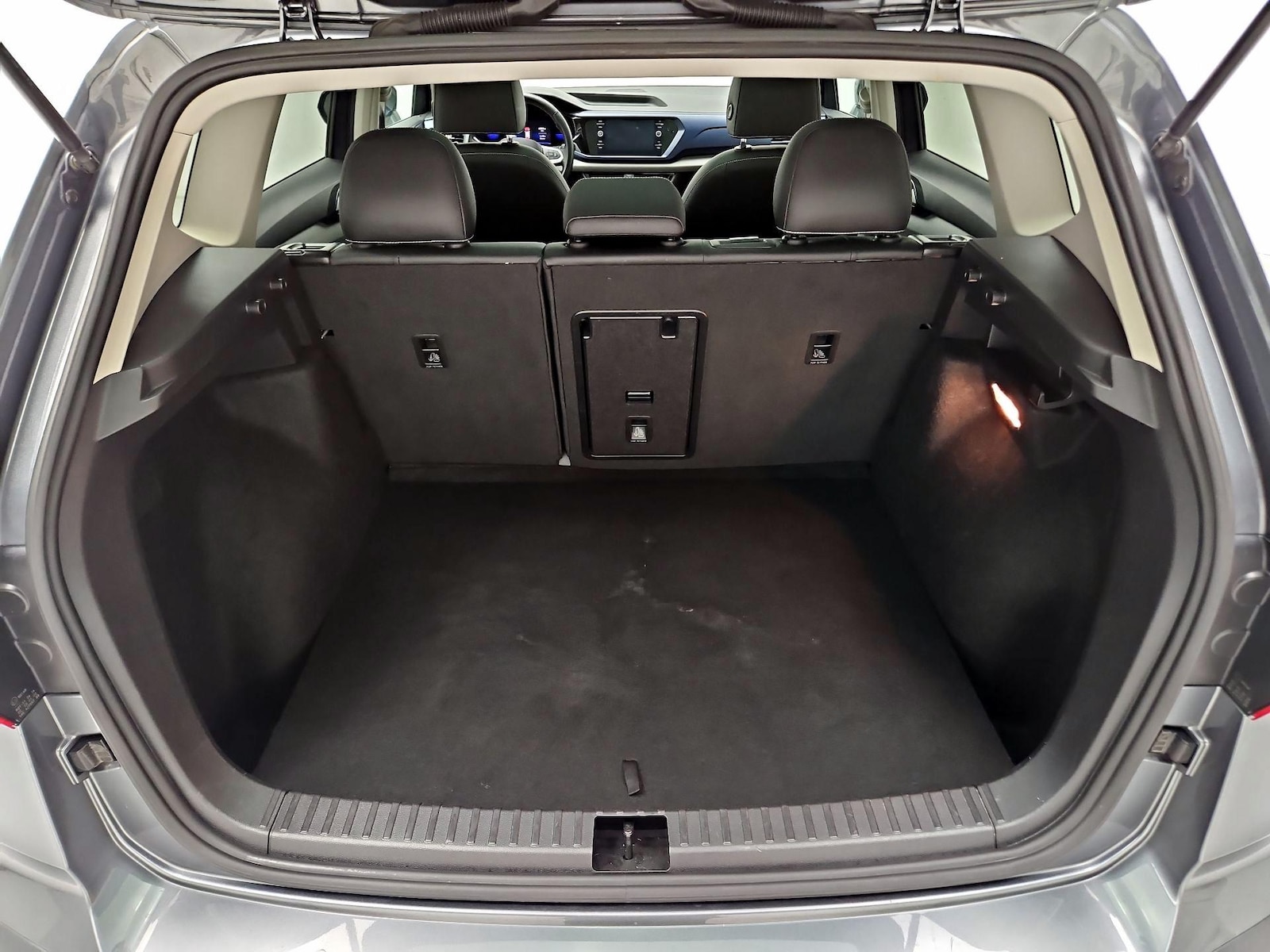 2022 Volkswagen Taos SE - Photo 22