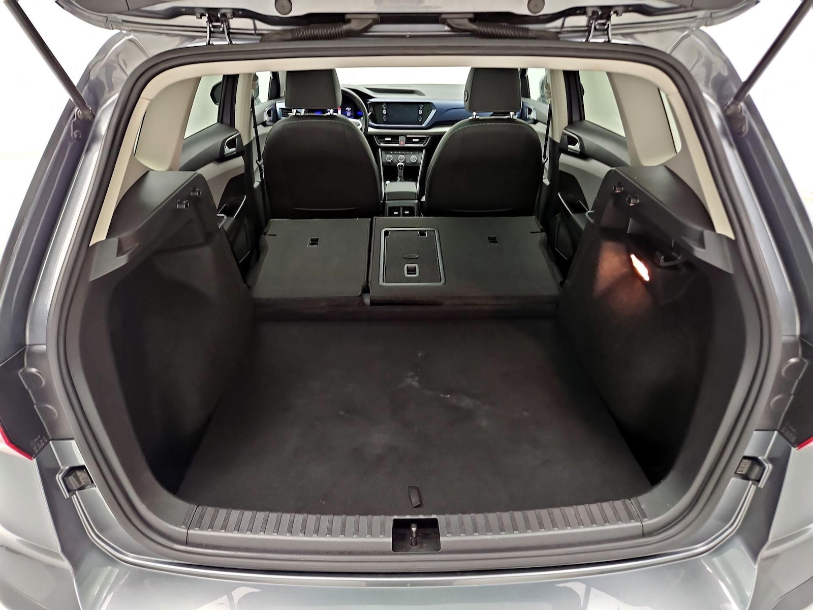 2022 Volkswagen Taos SE - Photo 23