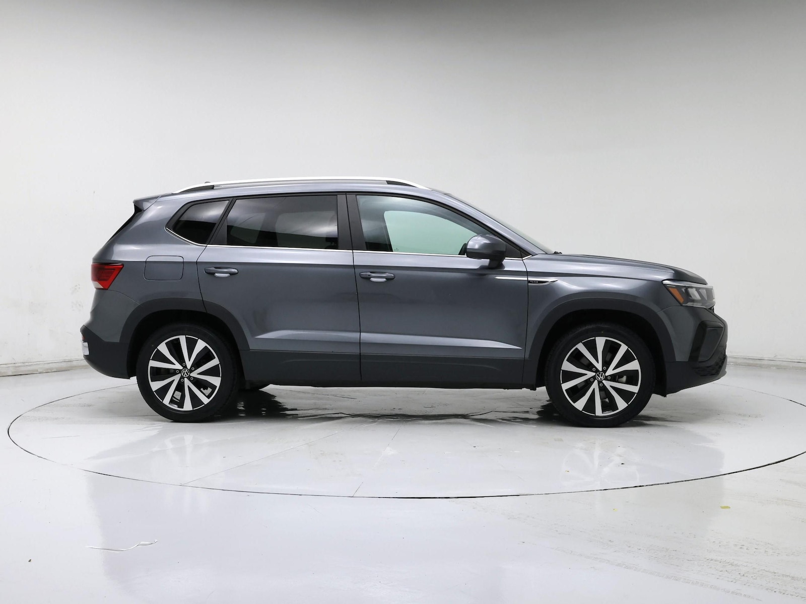 2022 Volkswagen Taos SE - Photo 8