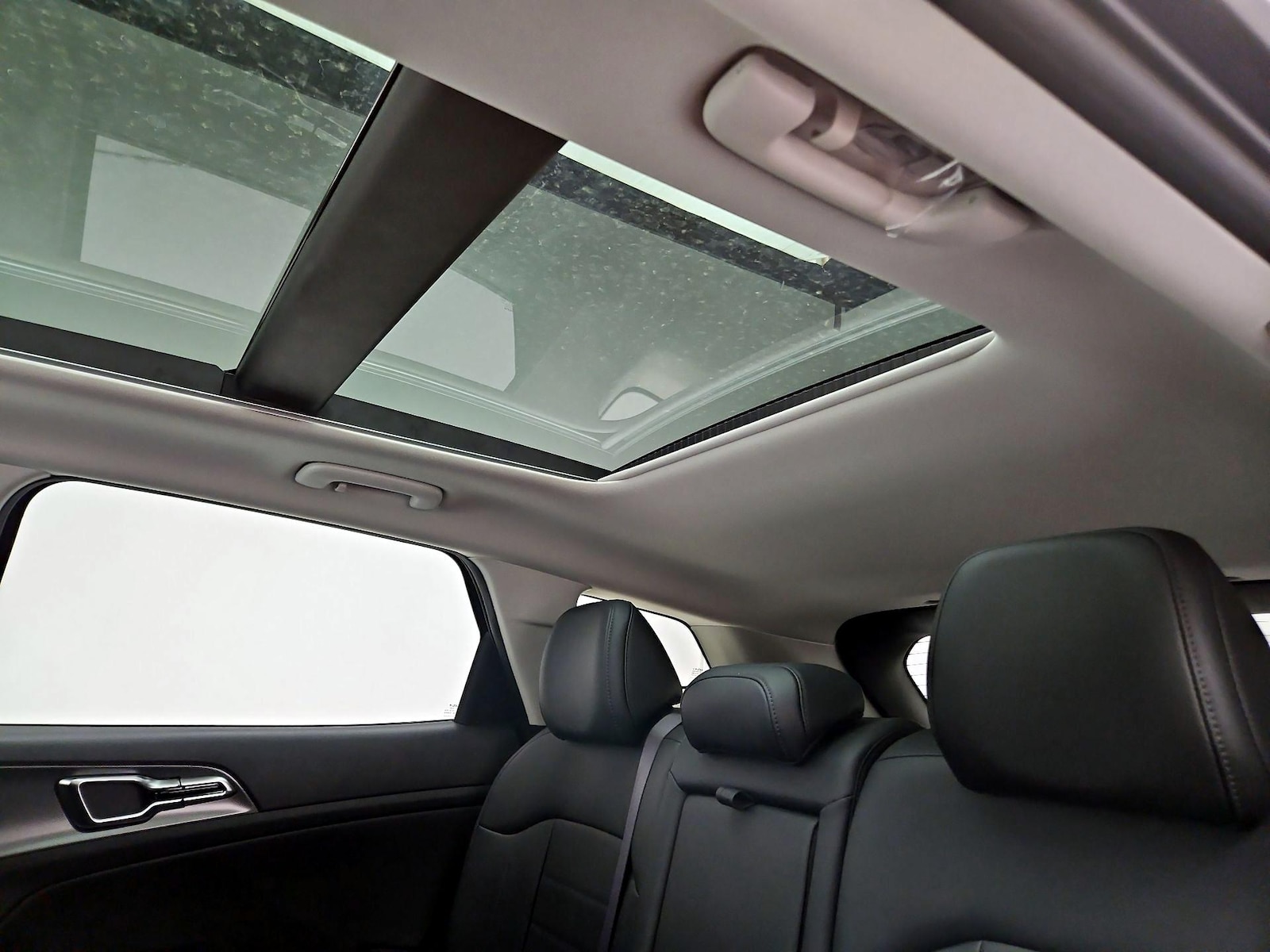 2025 Kia Sportage SX Prestige Hybrid - Photo 26