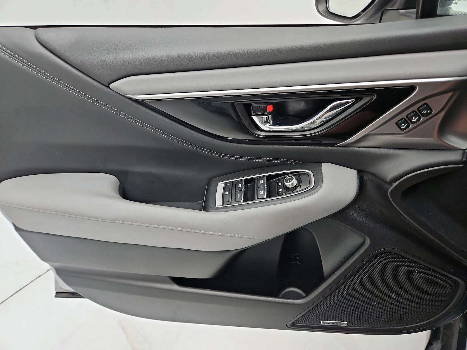 2022 Subaru Outback Limited - Photo 13