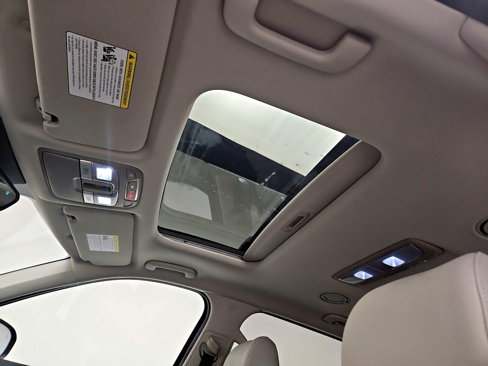 Sunroof(s) & Overhead Airbags