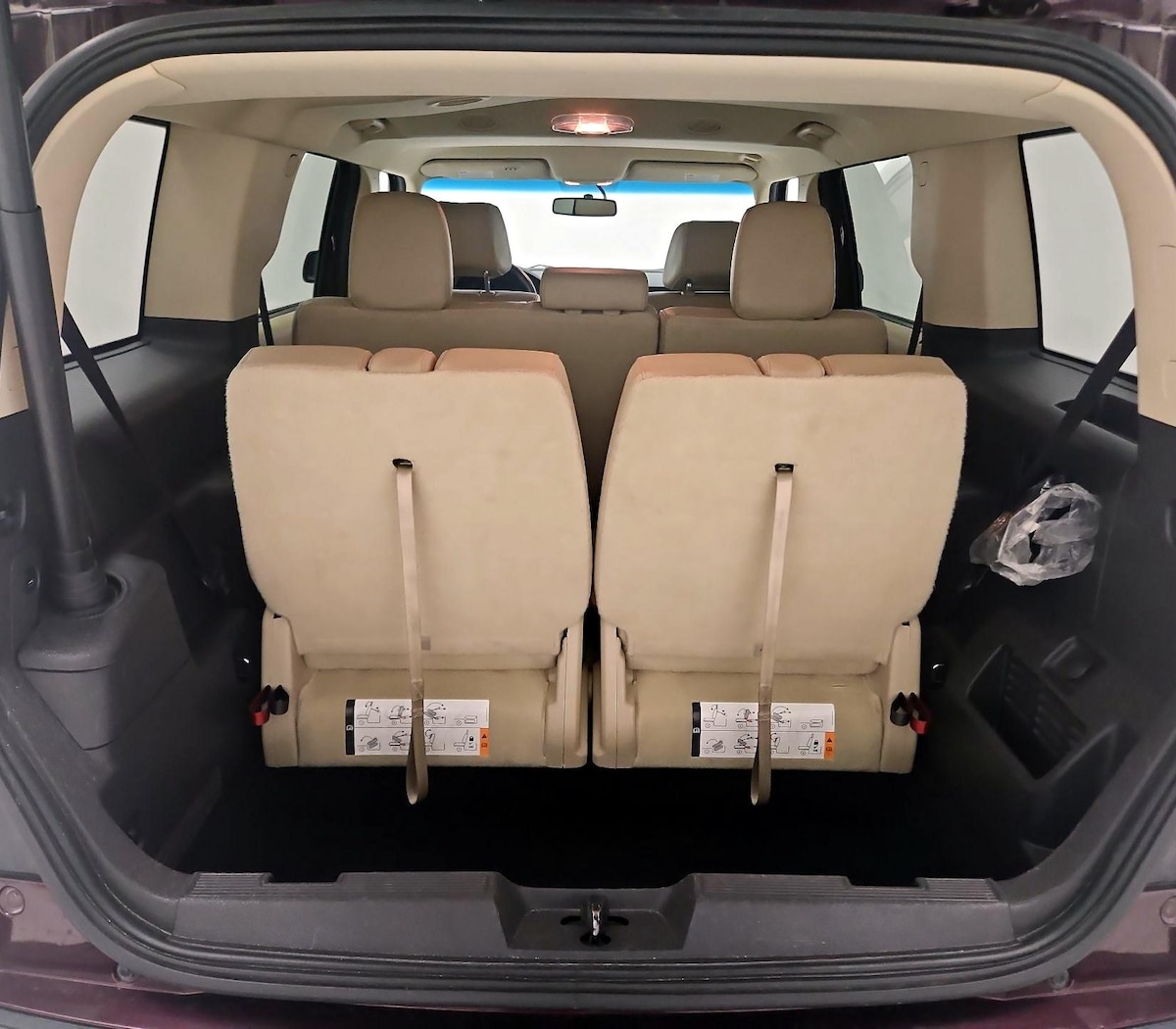 Trunk/Cargo (Seats Up)