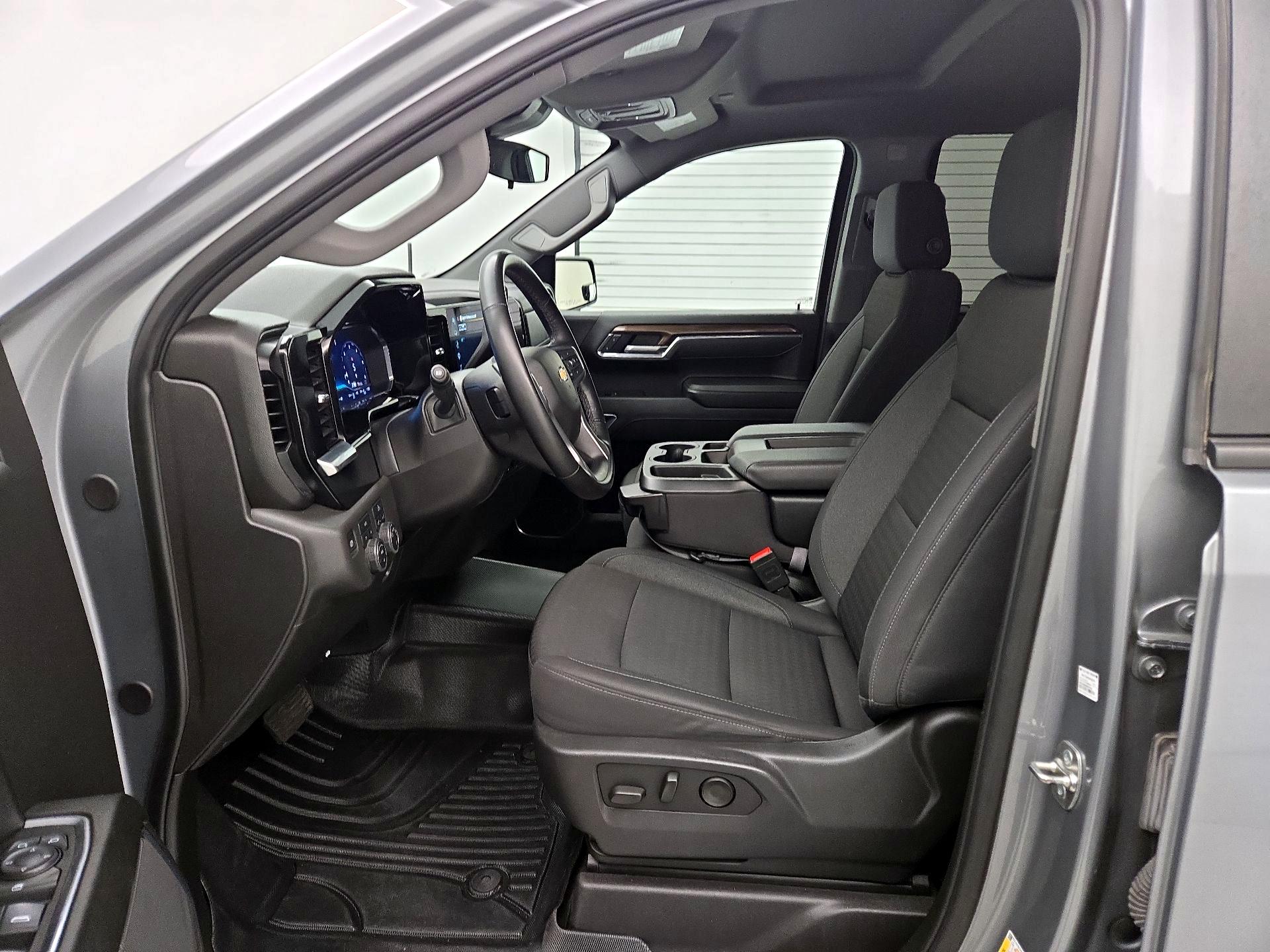 Thumbnail: 2025 Chevrolet Silverado 1500 - 11