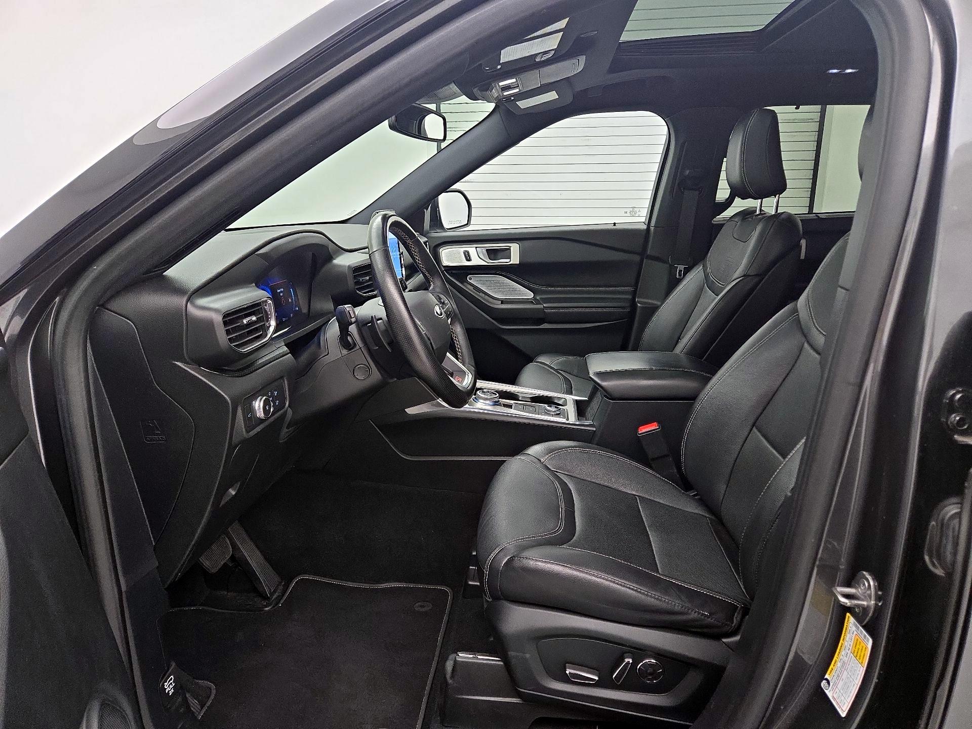 Thumbnail: 2020 Ford Explorer - 11
