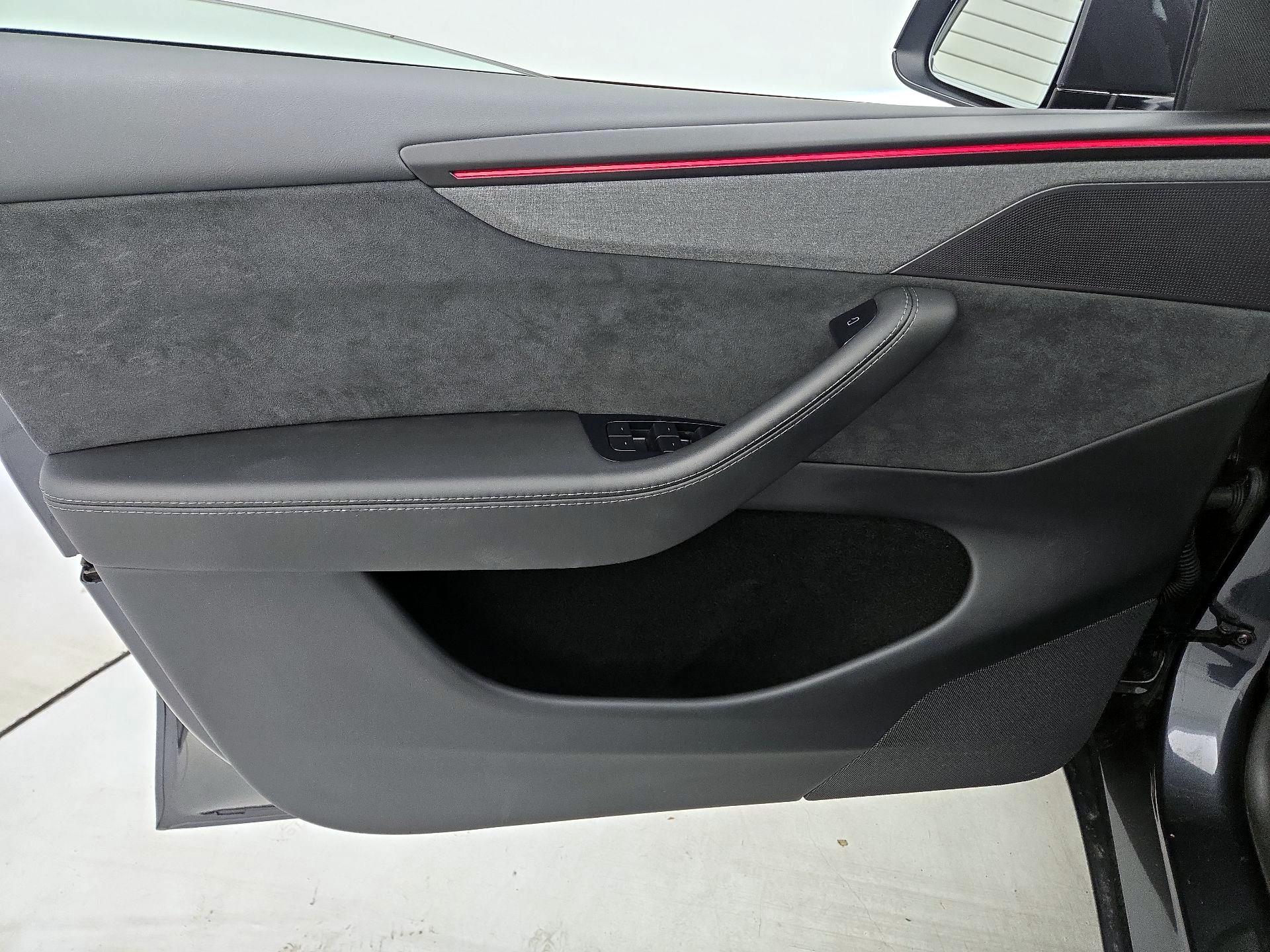 Thumbnail: 2026 Tesla Model Y - 12
