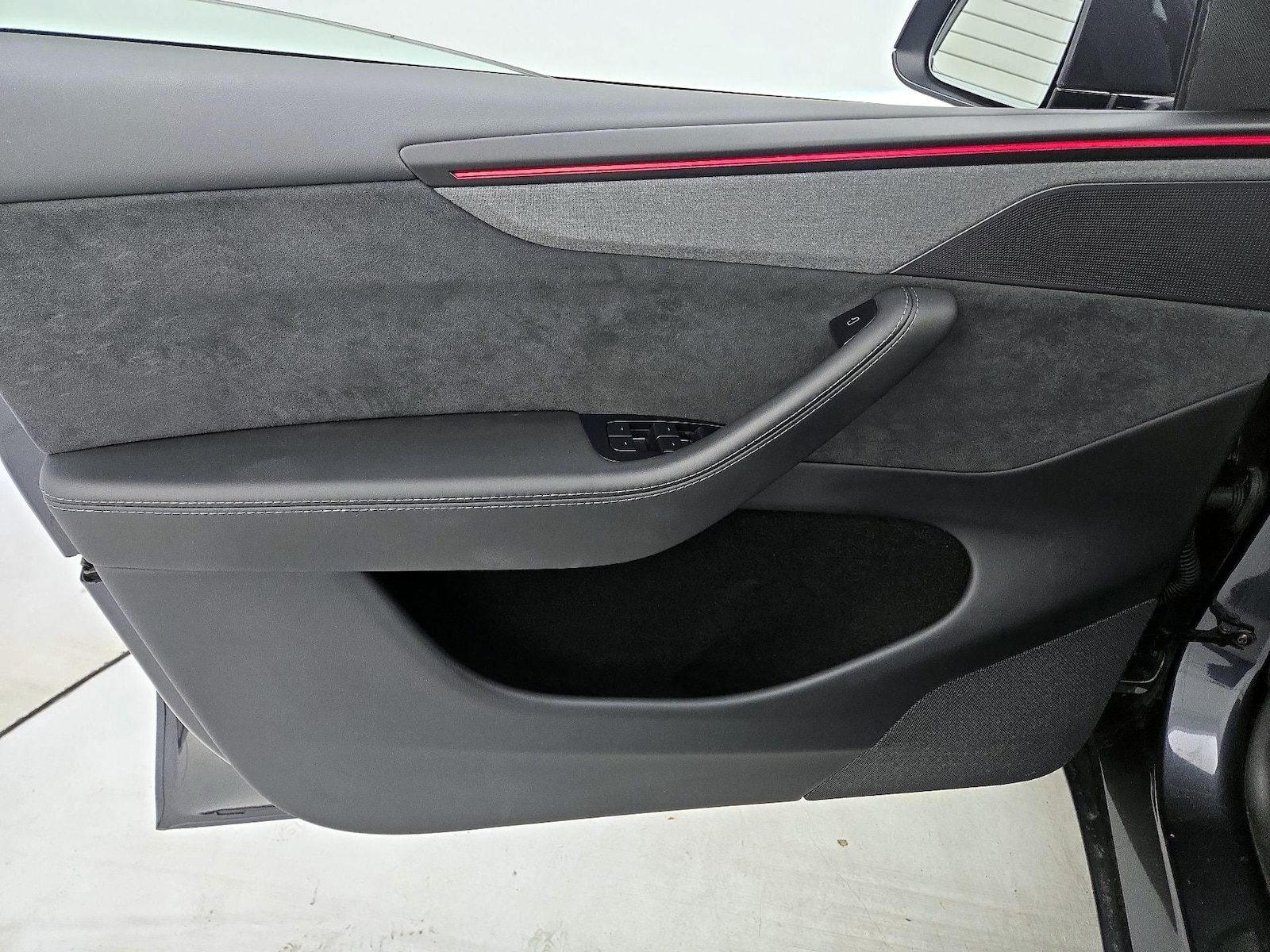 2026 Tesla Model Y Long Range - Photo 13