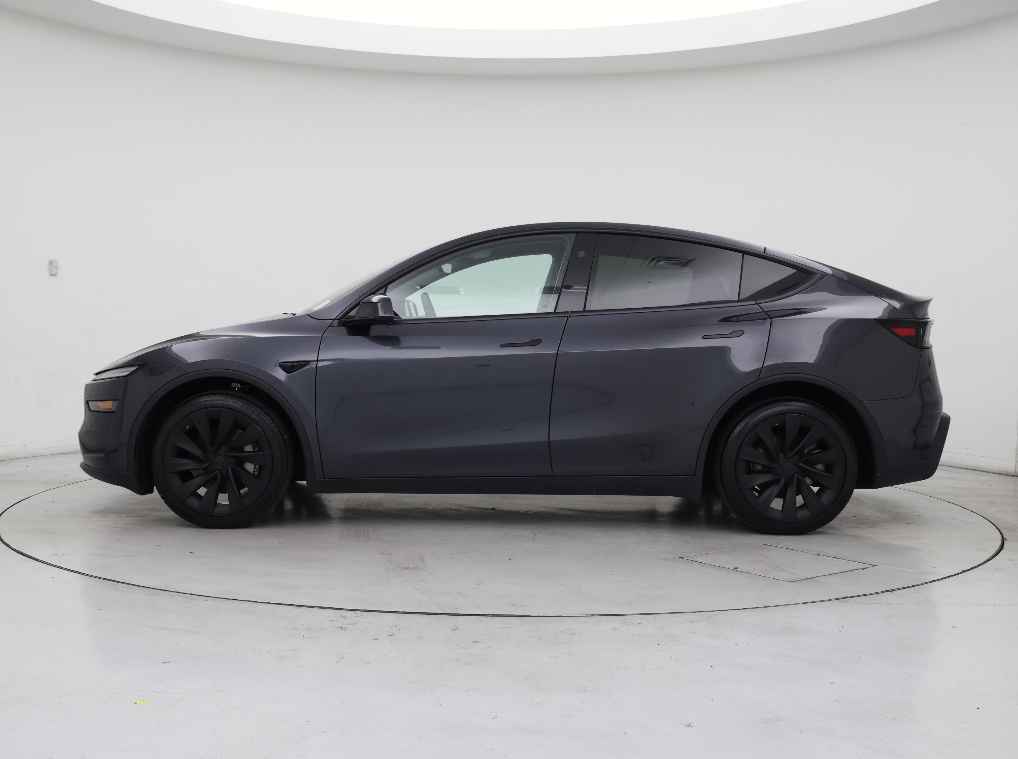 Thumbnail: 2026 Tesla Model Y - 3