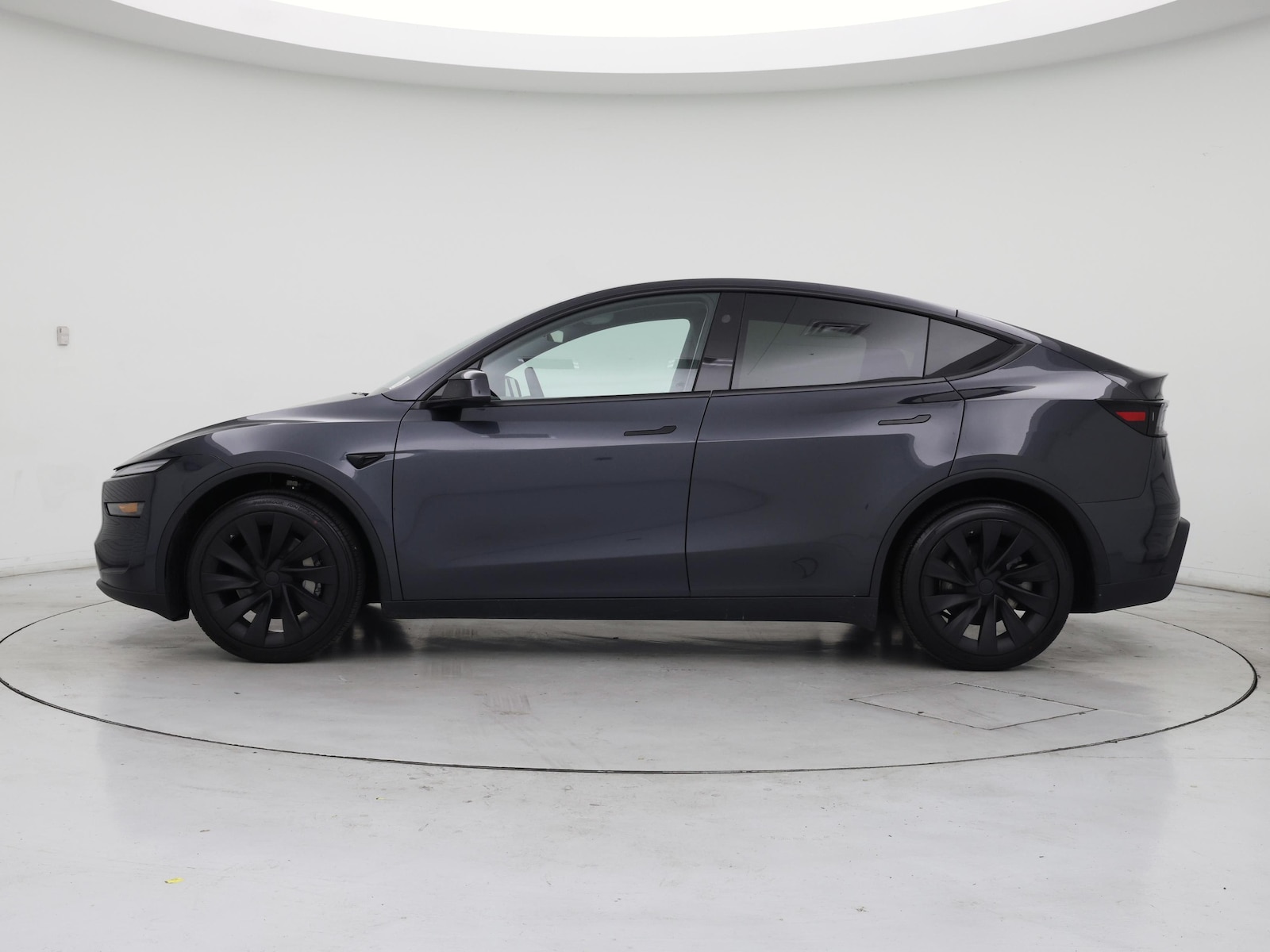 2026 Tesla Model Y Long Range - Photo 4