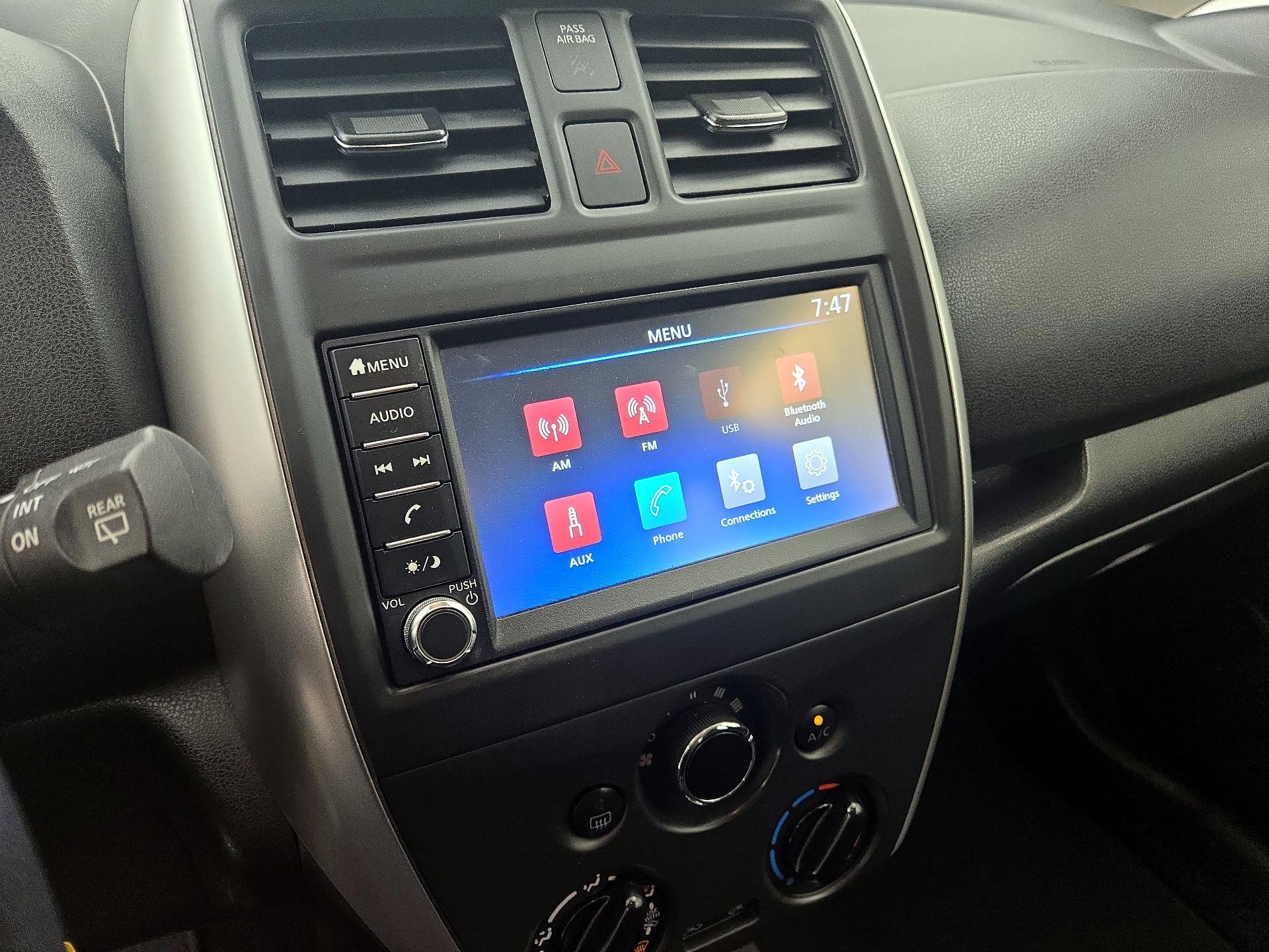 Thumbnail: 2018 Nissan Versa Note - 15