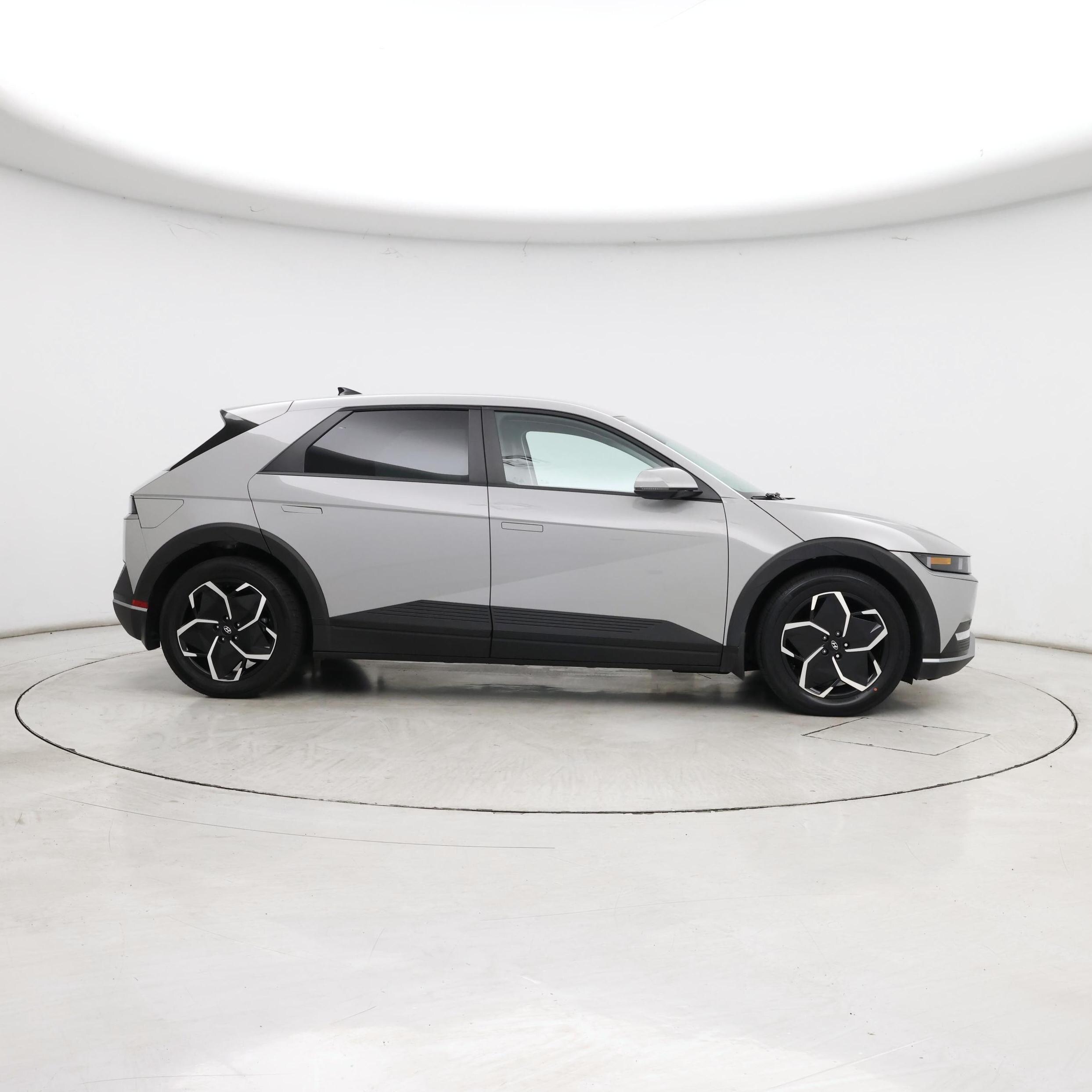 Thumbnail: 2023 Hyundai Ioniq 5 - 7