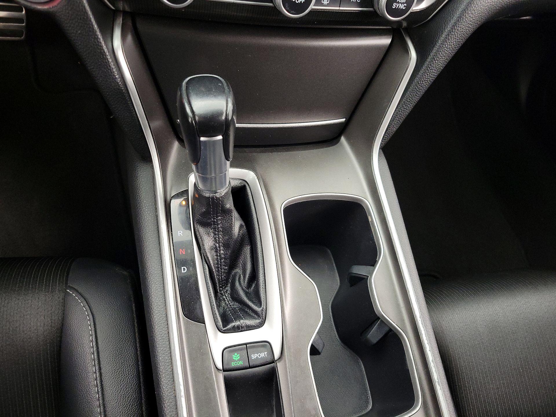 Thumbnail: 2019 Honda Accord - 17