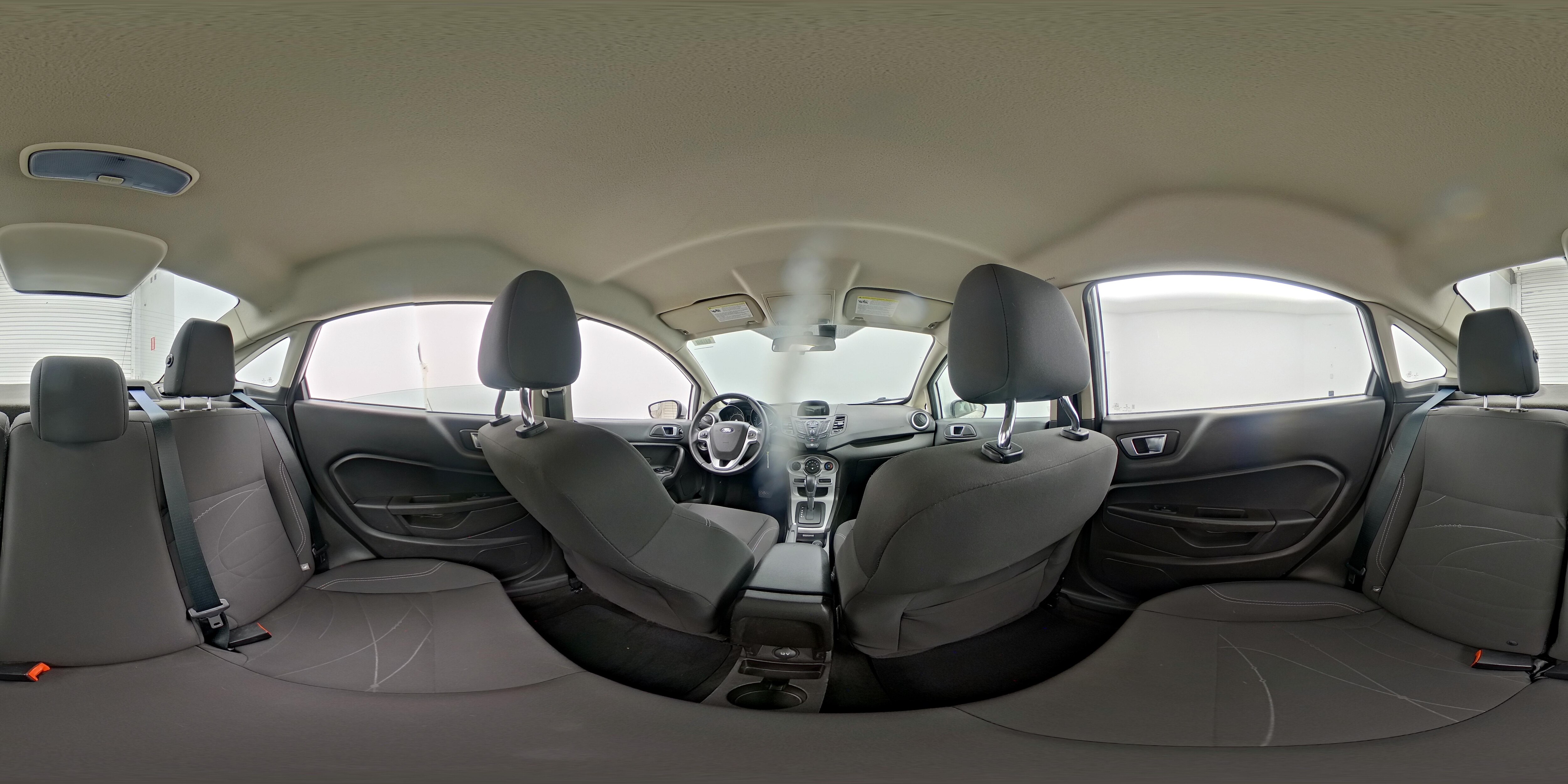 2016 Ford Fiesta SE - Photo 24