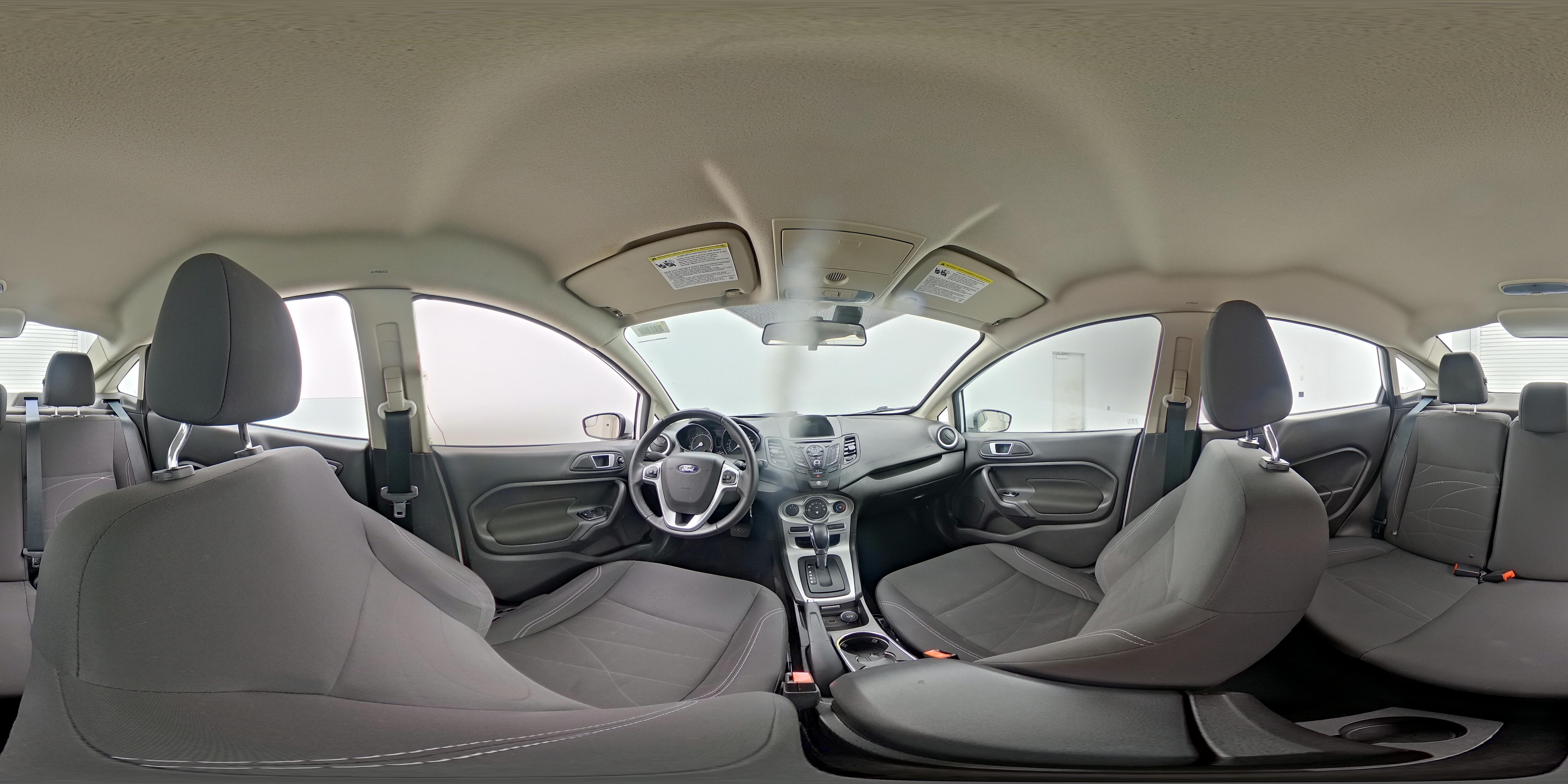 2016 Ford Fiesta SE - Photo 25