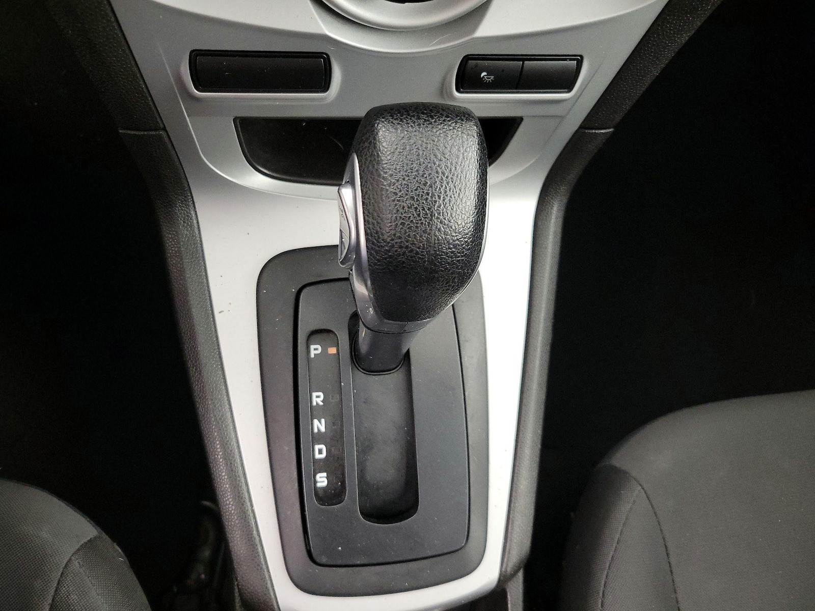 2016 Ford Fiesta SE - Photo 17