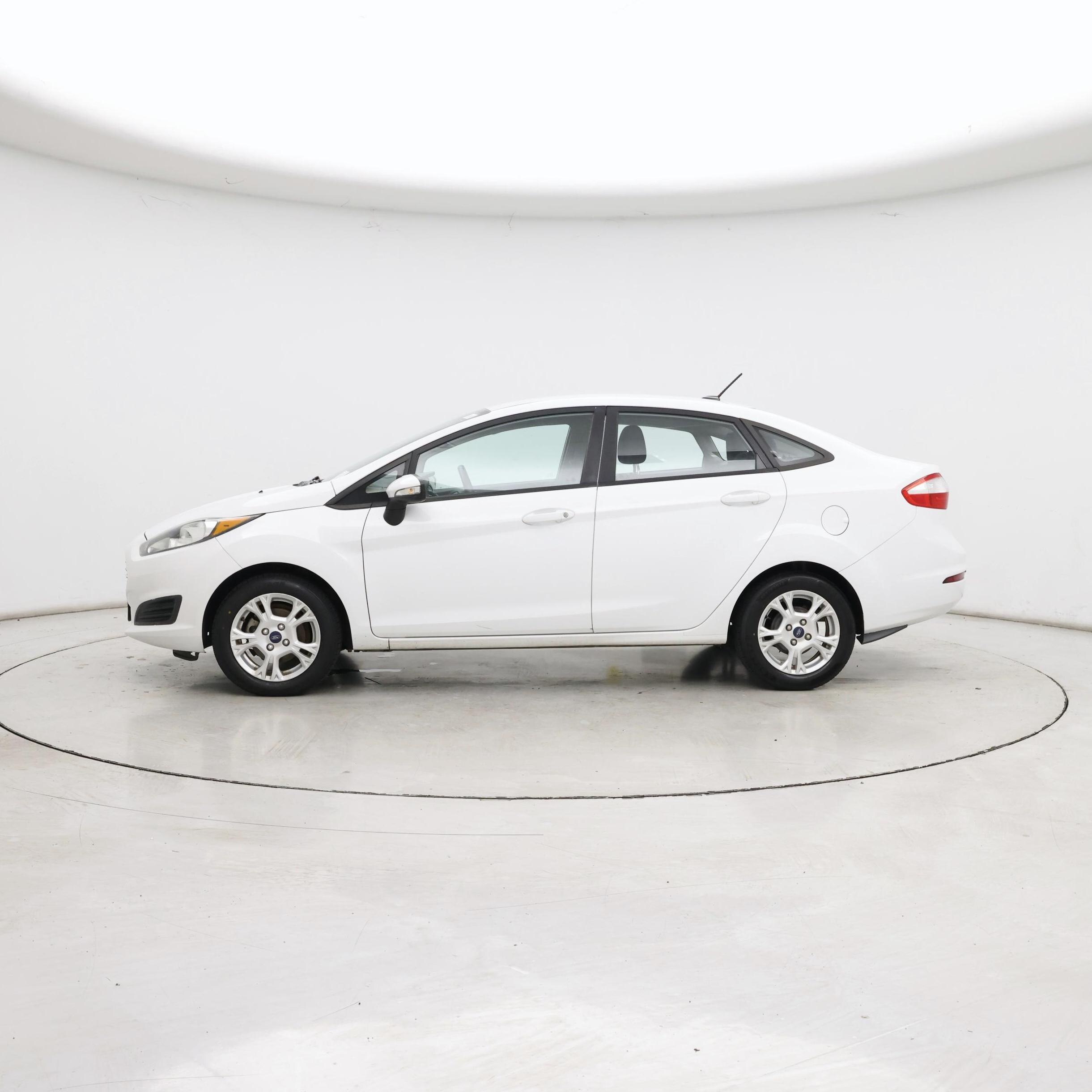 Thumbnail: 2016 Ford Fiesta - 3