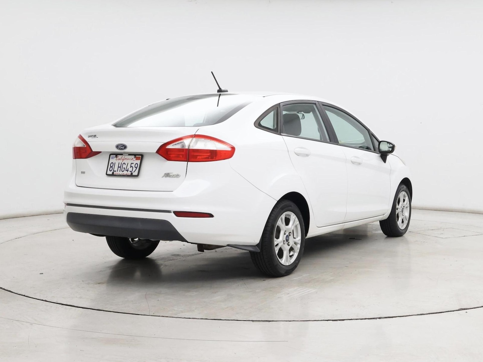 2016 Ford Fiesta SE - Photo 9