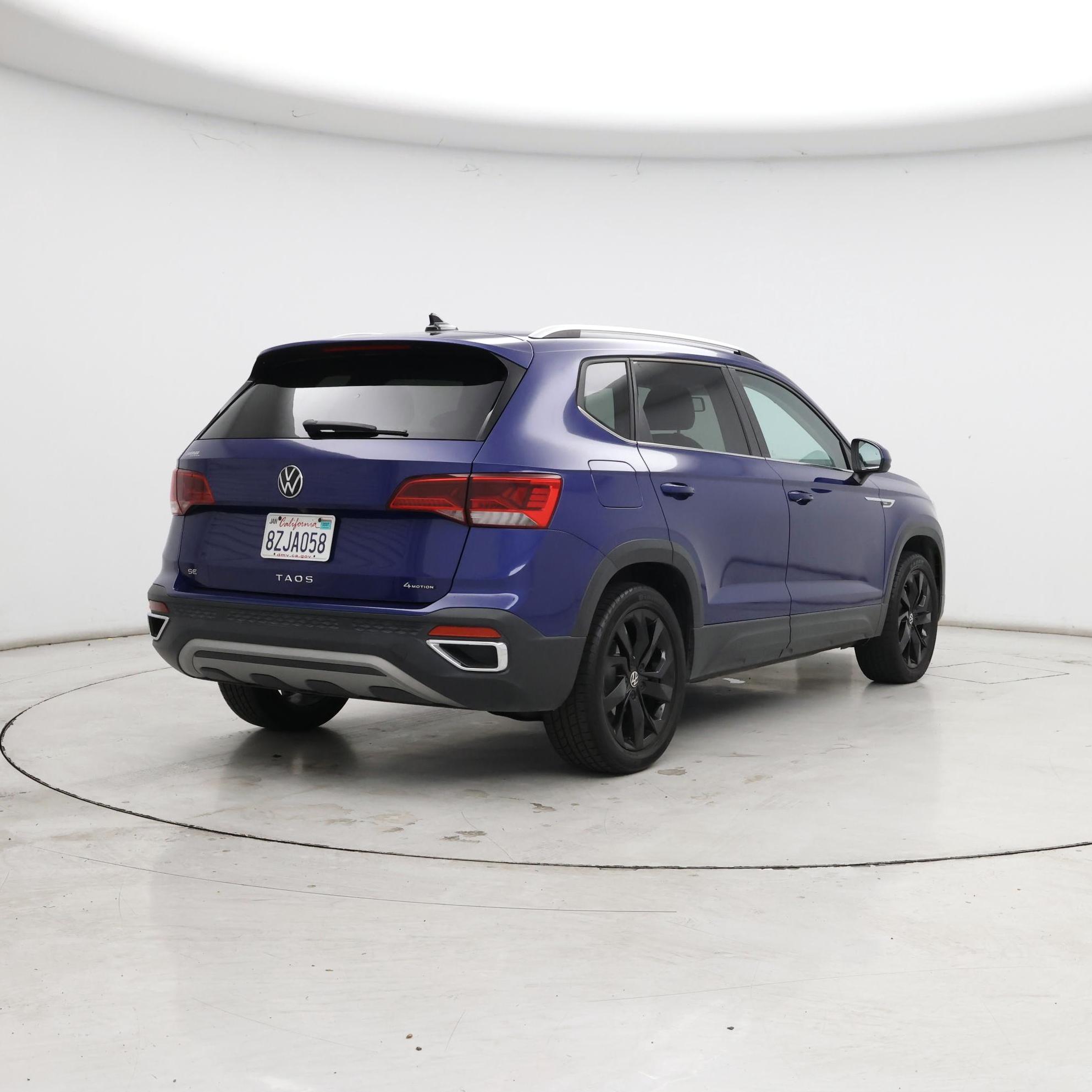 Thumbnail: 2022 Volkswagen Taos - 8