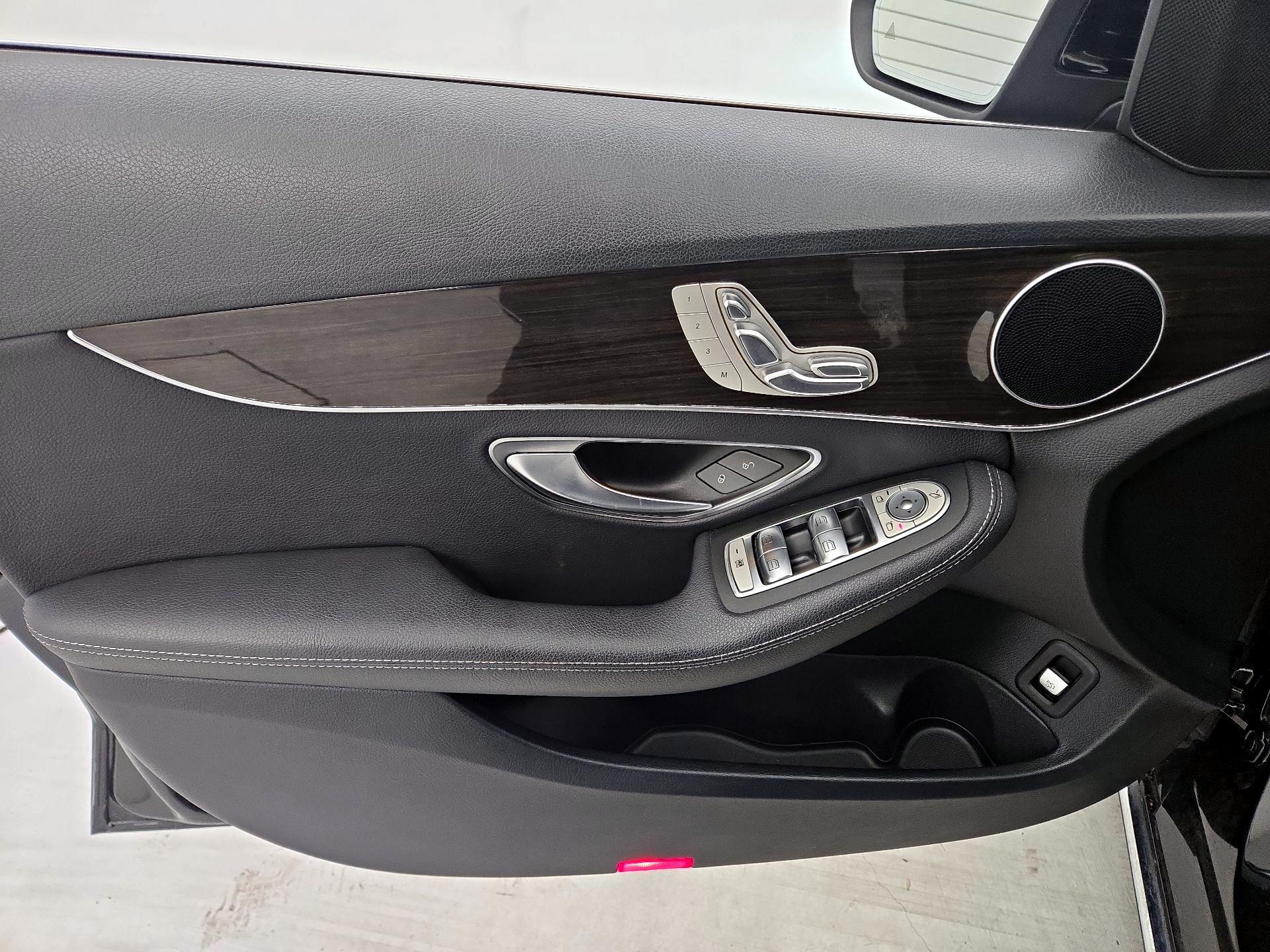 Thumbnail: 2020 Mercedes-Benz C-Class - 12