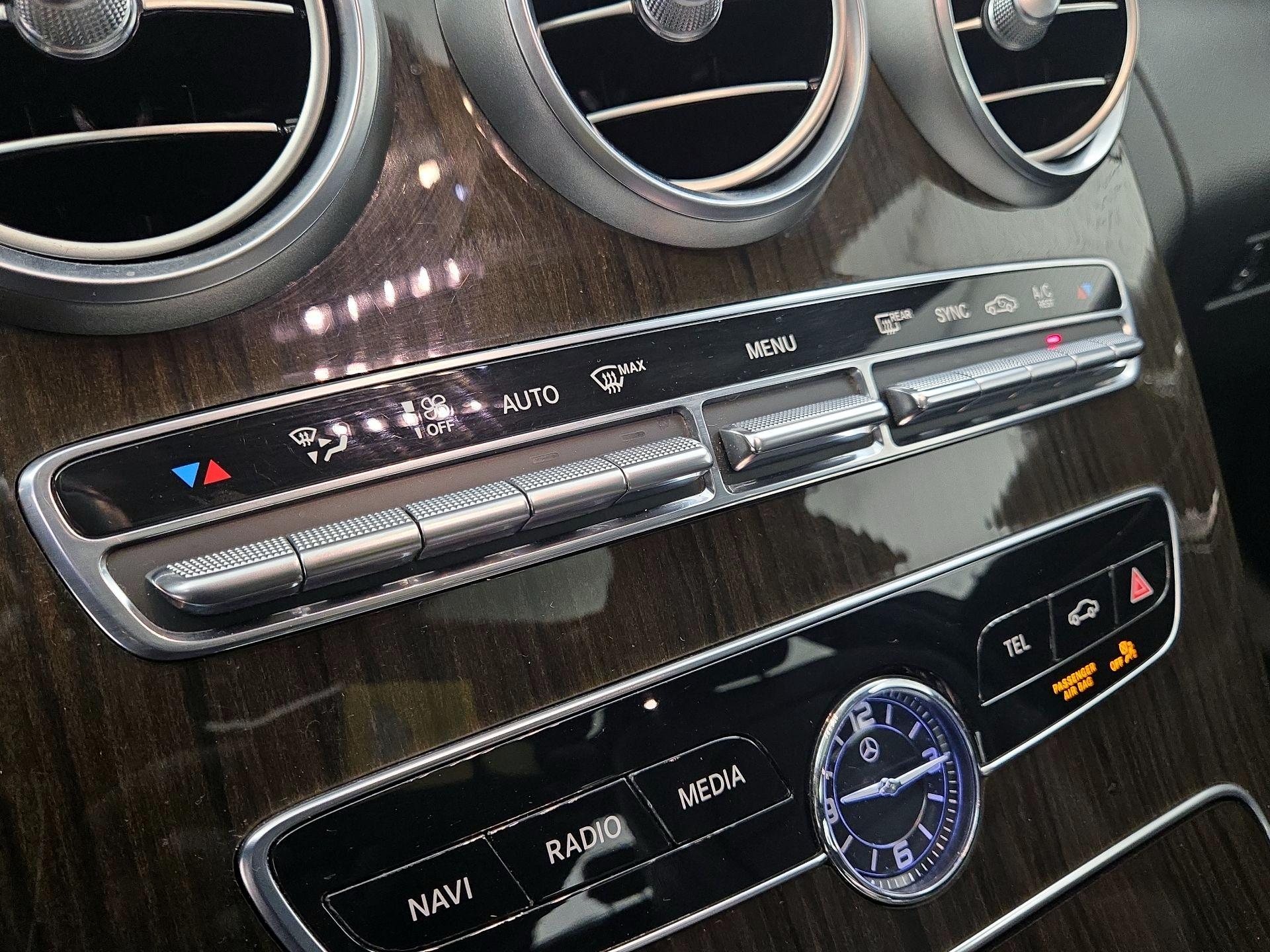 Thumbnail: 2020 Mercedes-Benz C-Class - 16