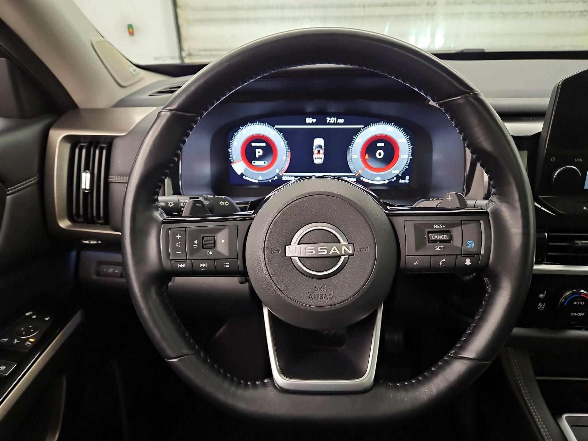 Thumbnail: 2022 Nissan Pathfinder - 10