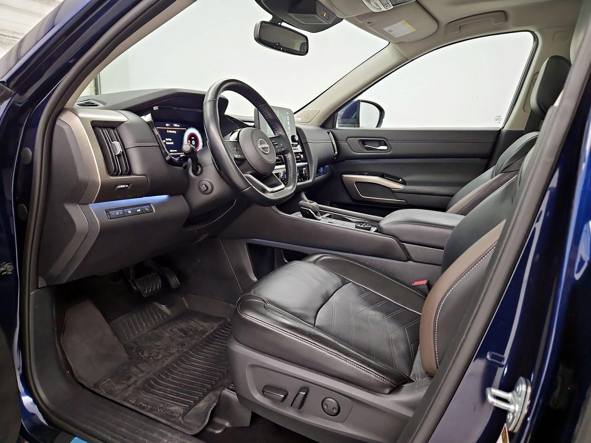Thumbnail: 2022 Nissan Pathfinder - 11