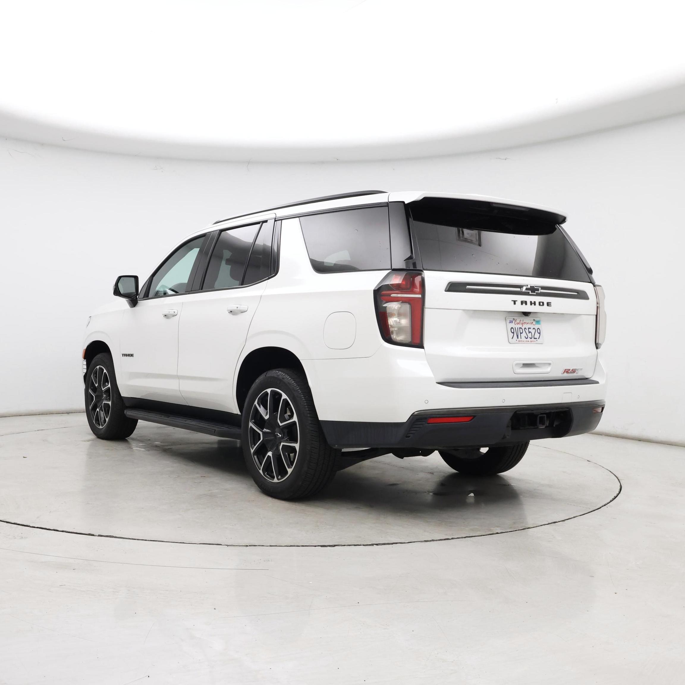 Thumbnail: 2021 Chevrolet Tahoe - 2