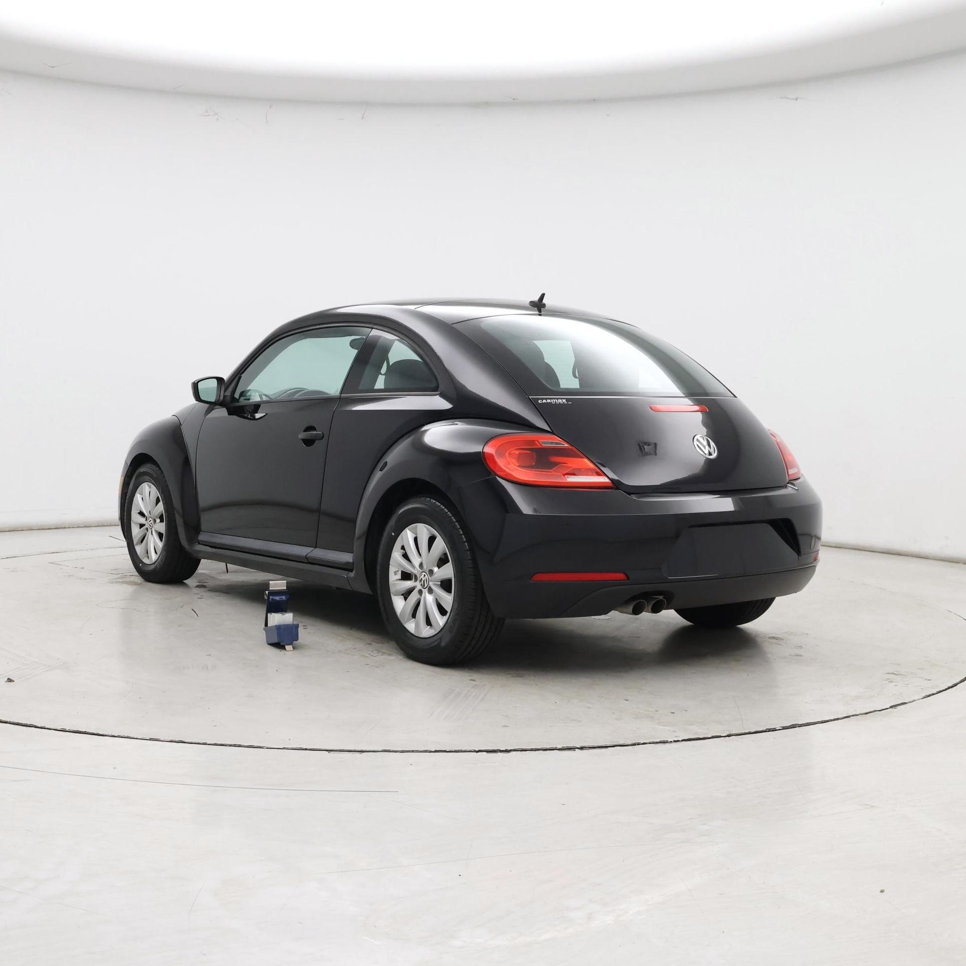 Thumbnail: 2016 Volkswagen Beetle - 2