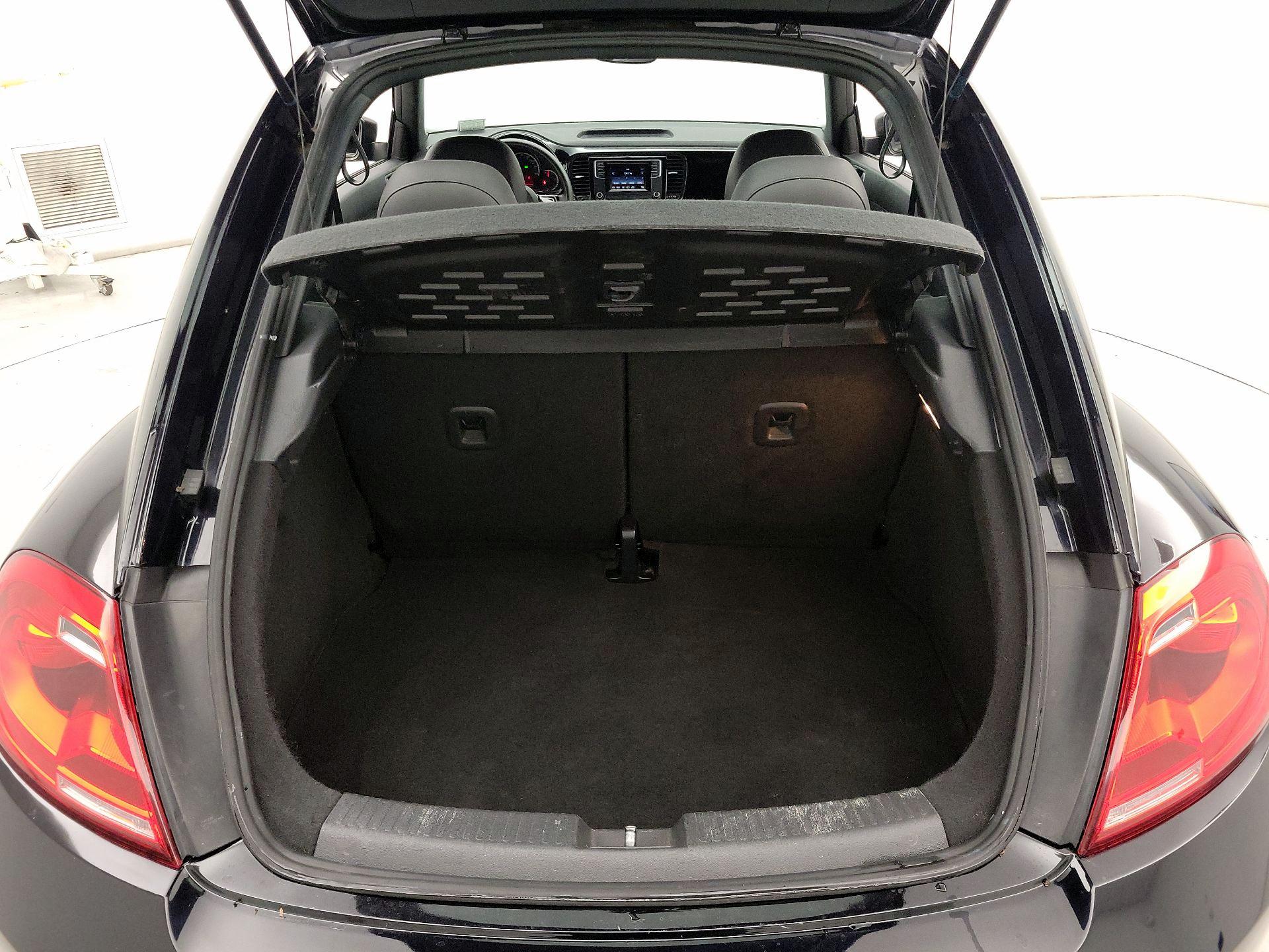 Thumbnail: 2016 Volkswagen Beetle - 19