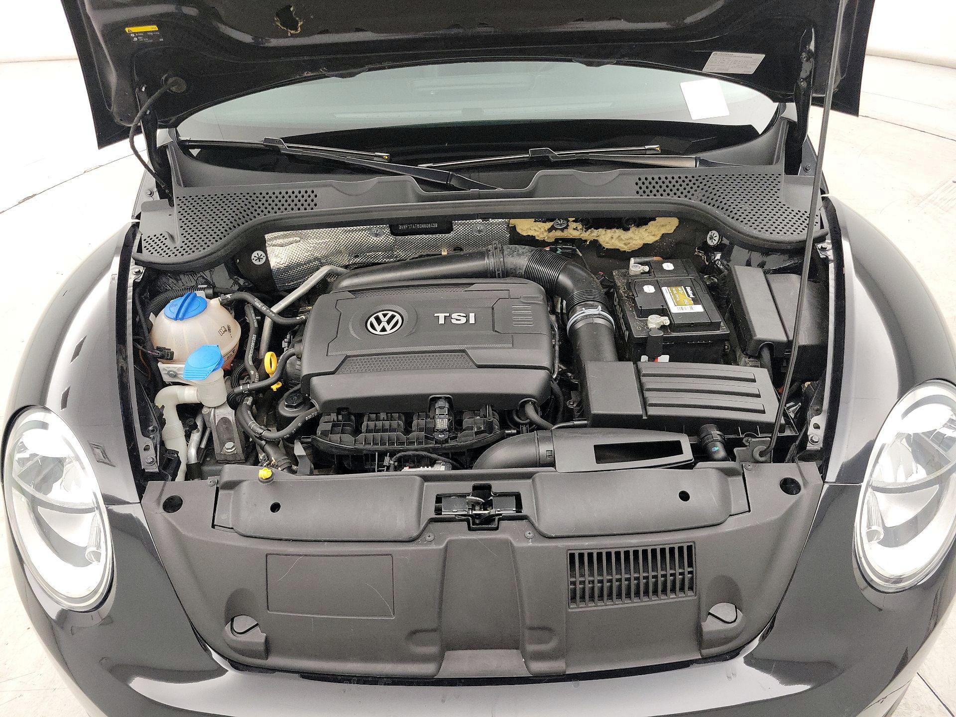 Thumbnail: 2016 Volkswagen Beetle - 20
