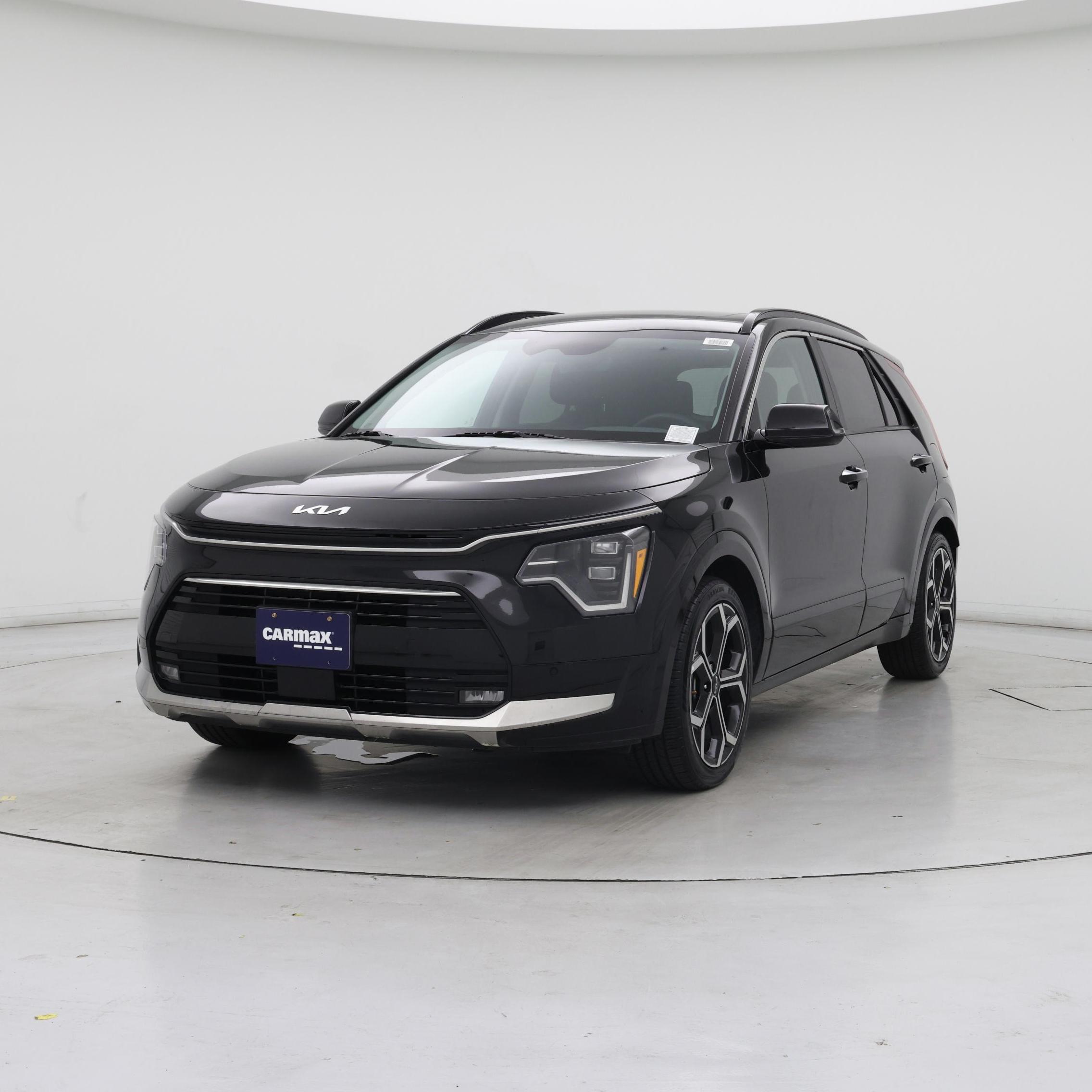 Thumbnail: 2023 Kia Niro - 4