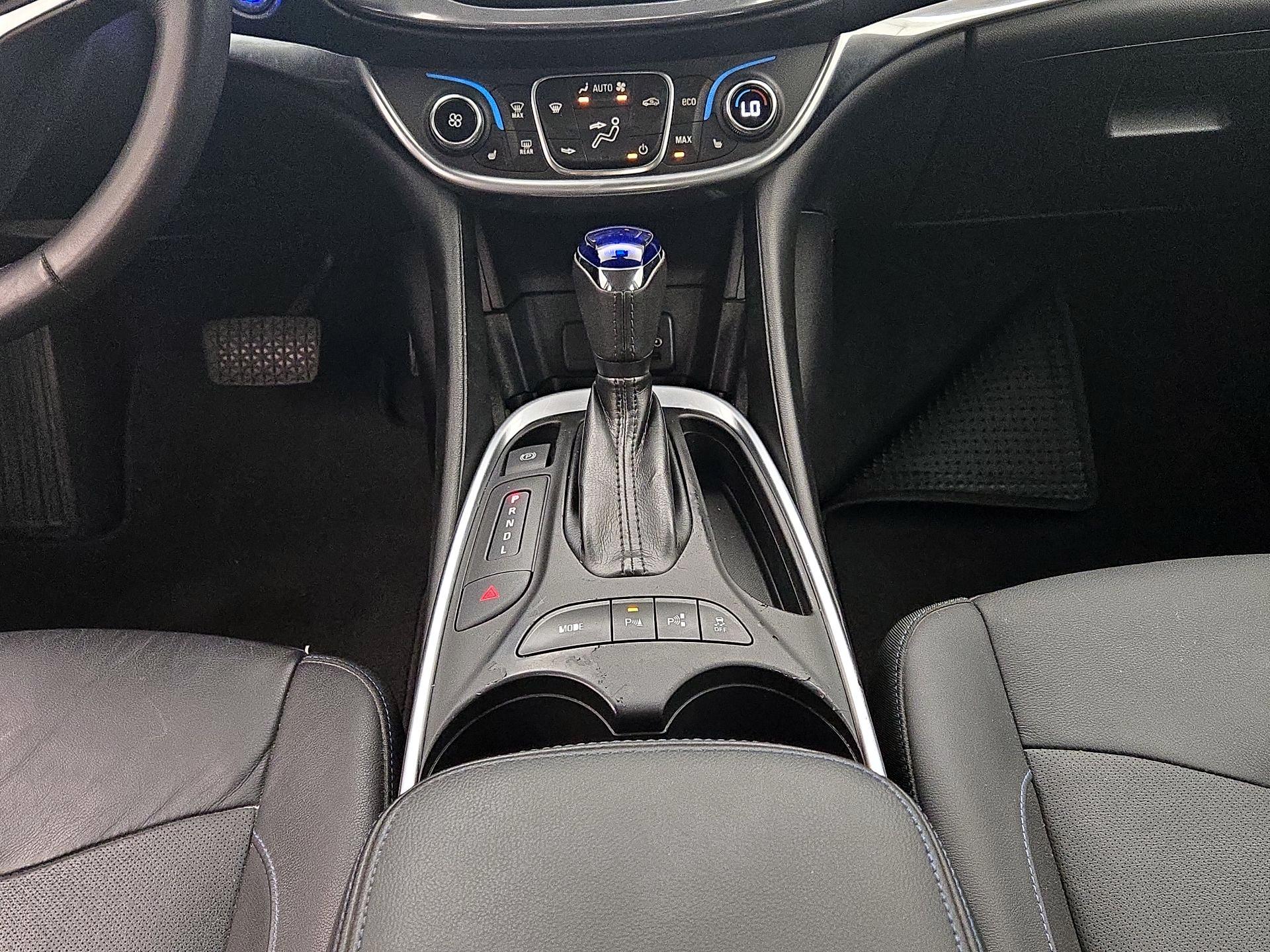 Thumbnail: 2017 Chevrolet Volt - 16
